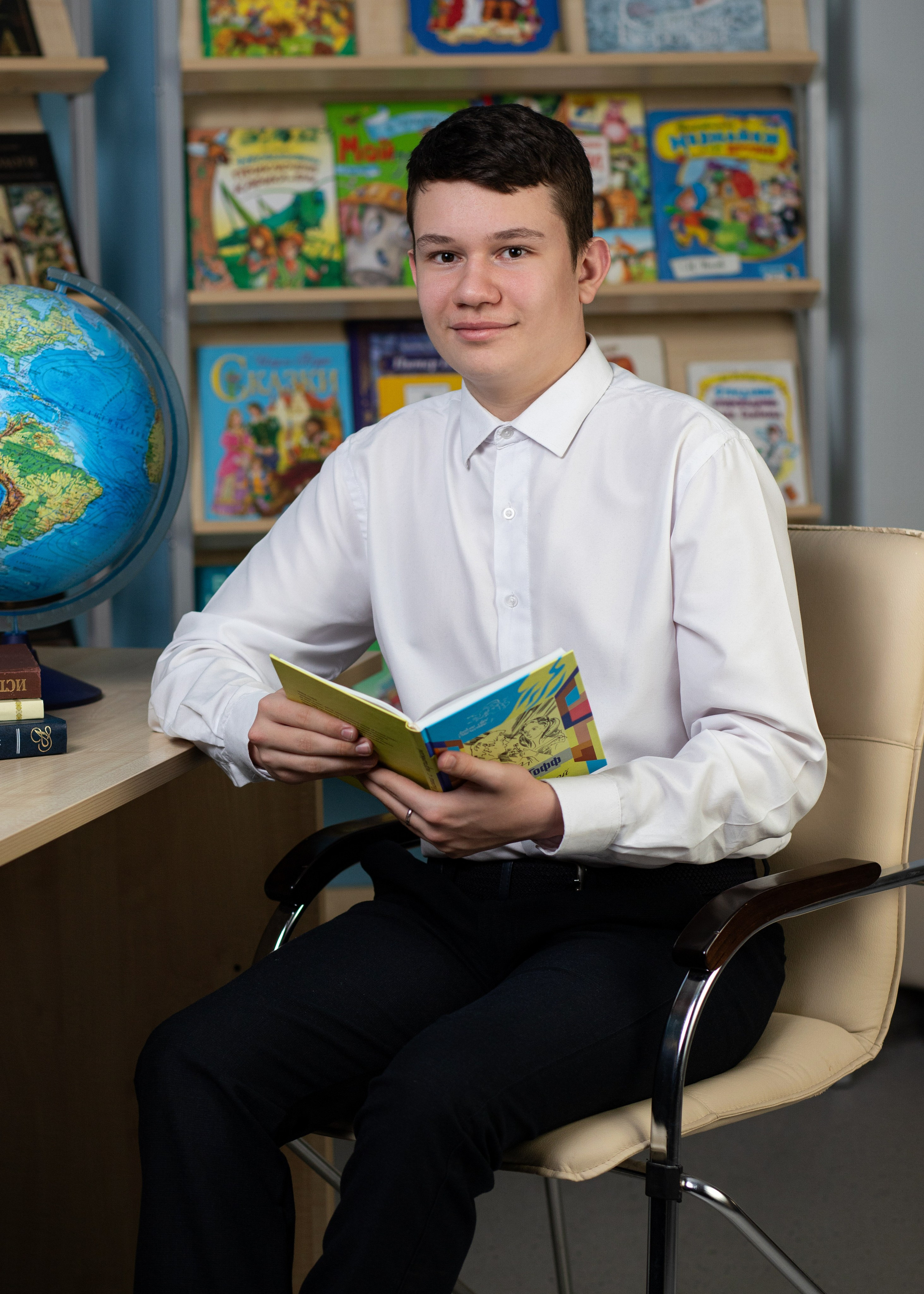 Детский портрет. Выпускная фотография. Средняя школа 9 класс