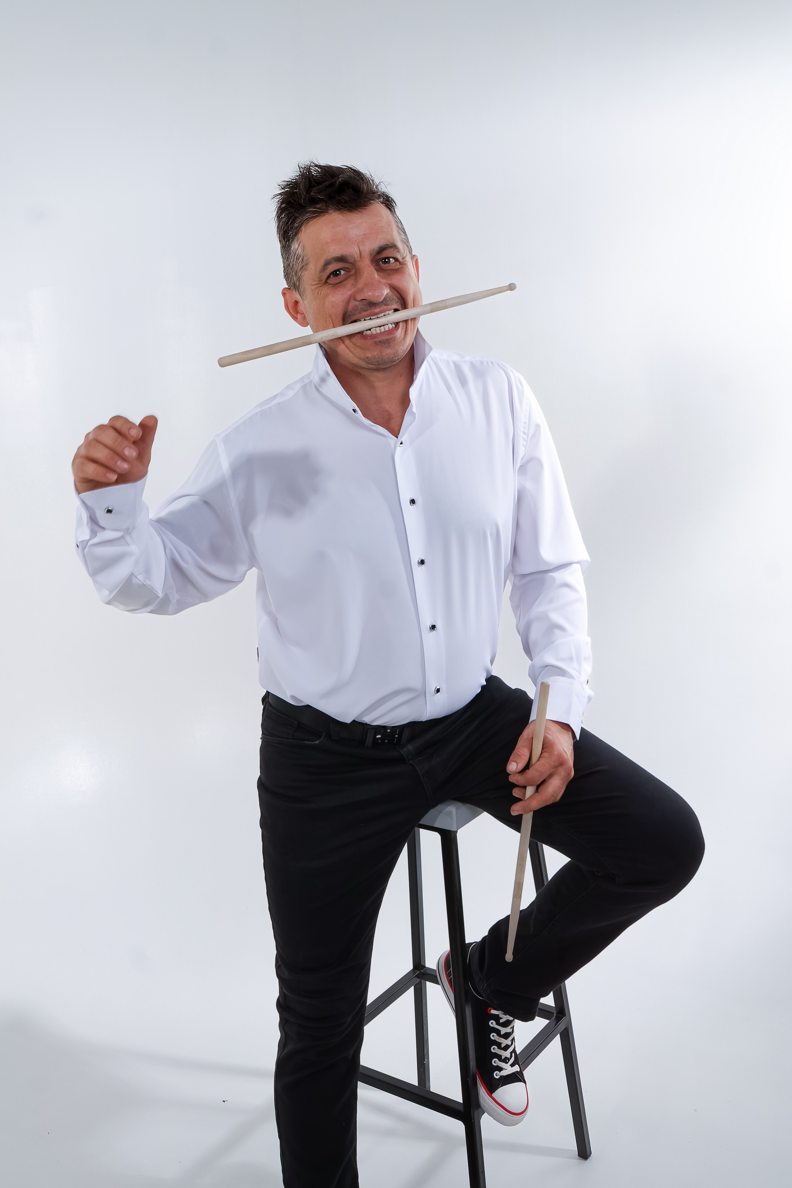 Red guitar pic. Фотограф-дизайнер Мастюнина Ирина