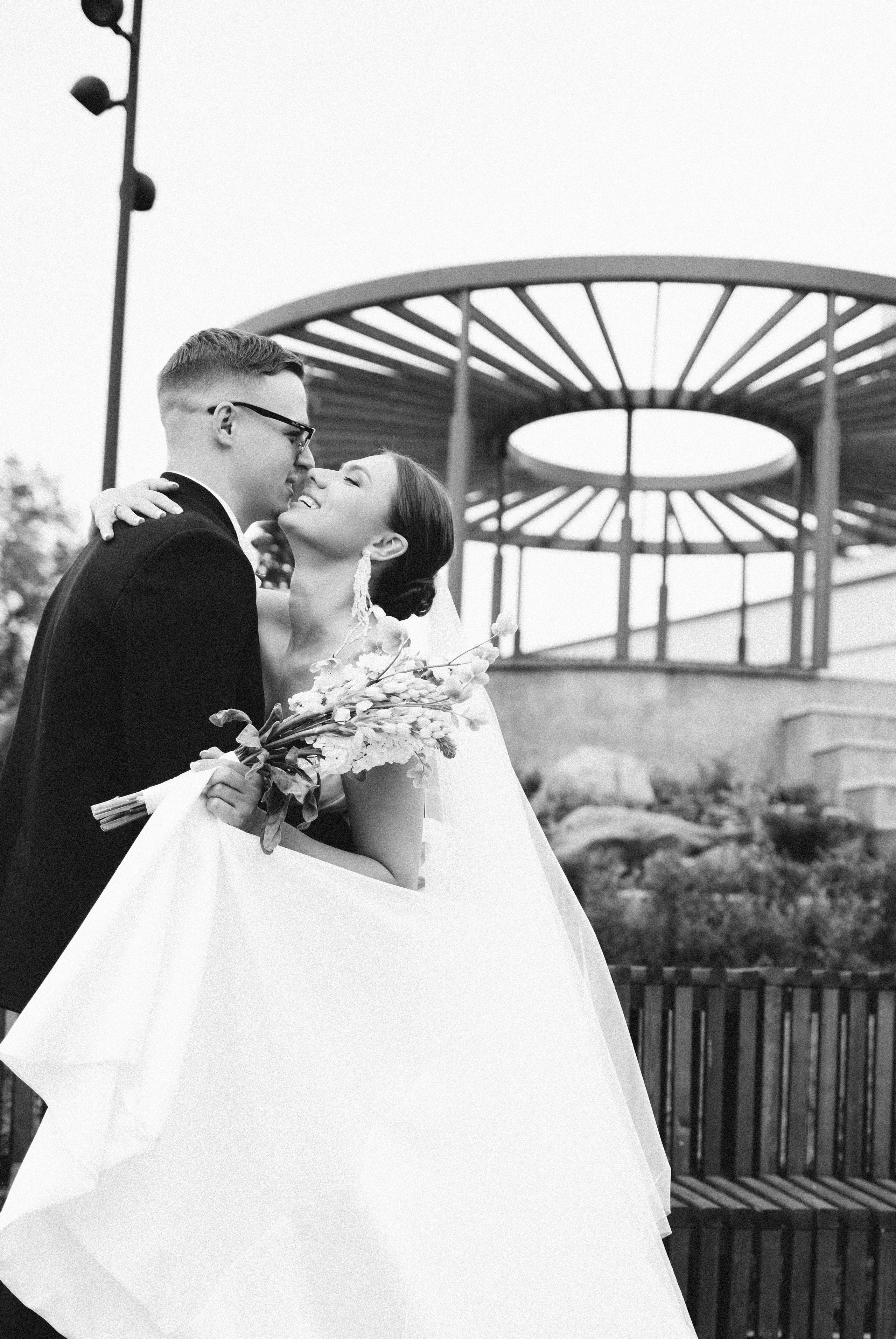 Нежные мгновения свадьбы: Семён и Вероника. Фотограф Семён Гнеушев