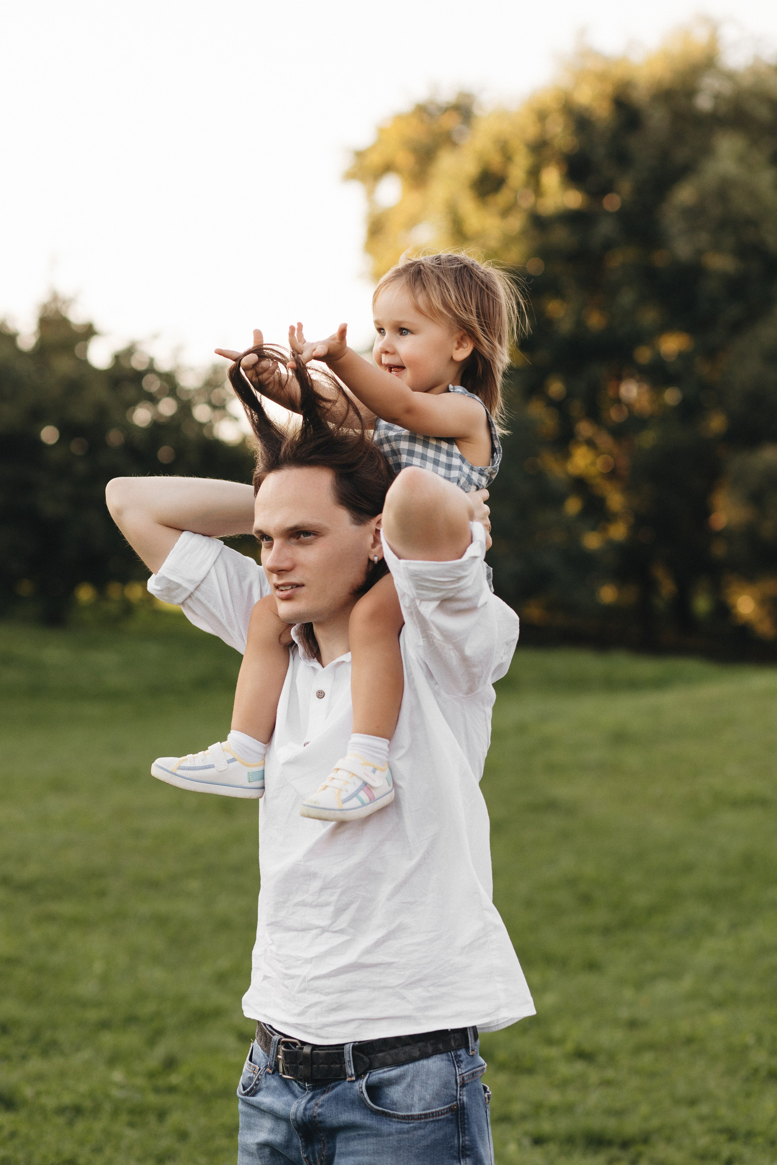 Семейная фотосессия в Коломенском парке. Портретный и семейный фотограф в Москве Мария Рослякова