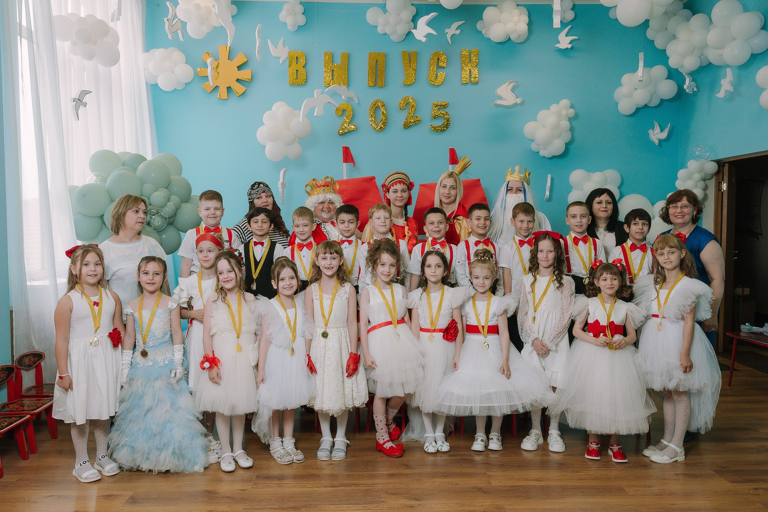 Выпускной 10 ДС. Выпускные альбомы Натальи Бутко: Новороссийск, Анапа, Геленджик