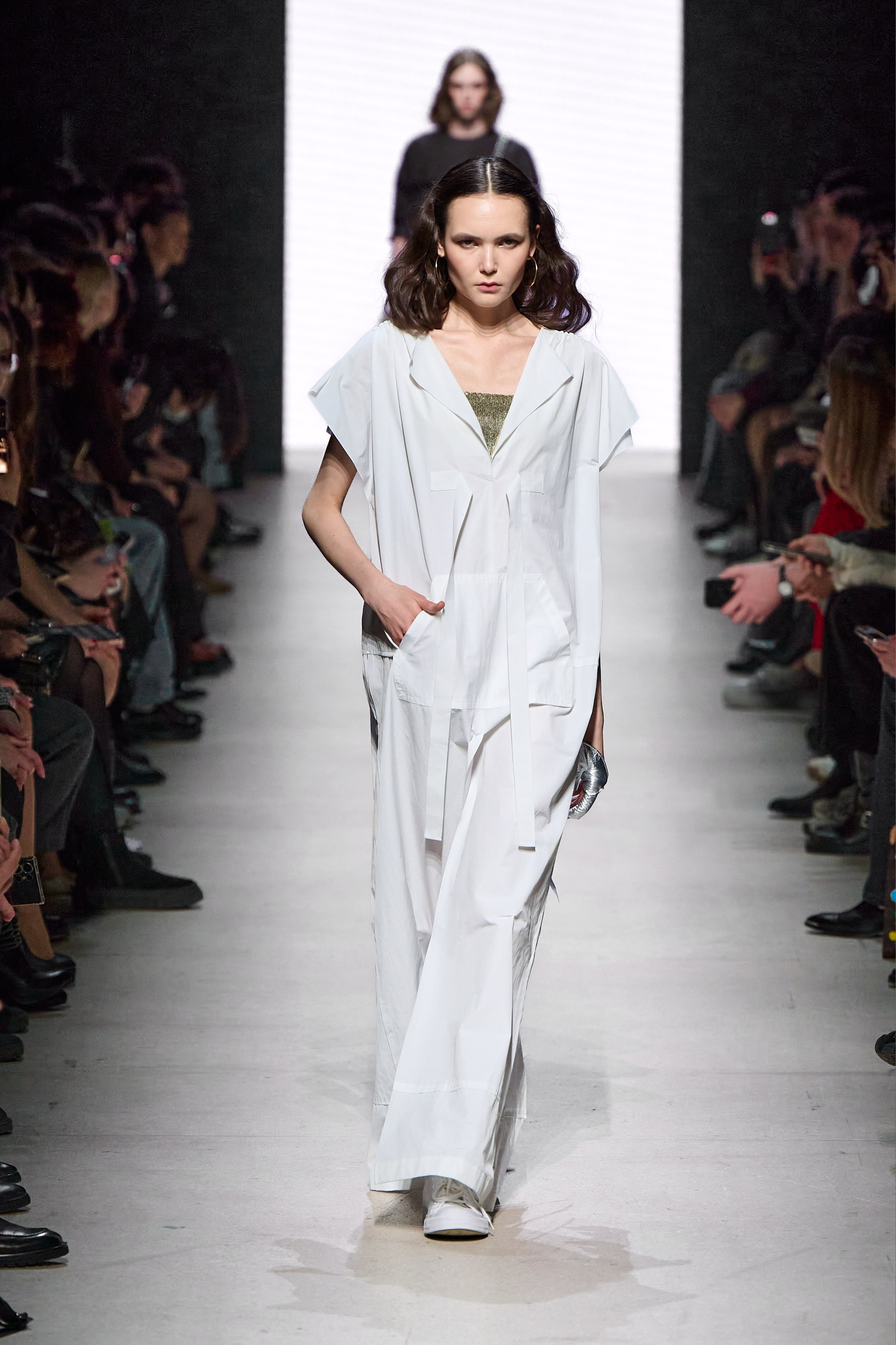 Efremov. Московская неделя моды. 2025. Дима Бабушкин. Фотограф. Подиум. Репортаж. Творчество. Дорого