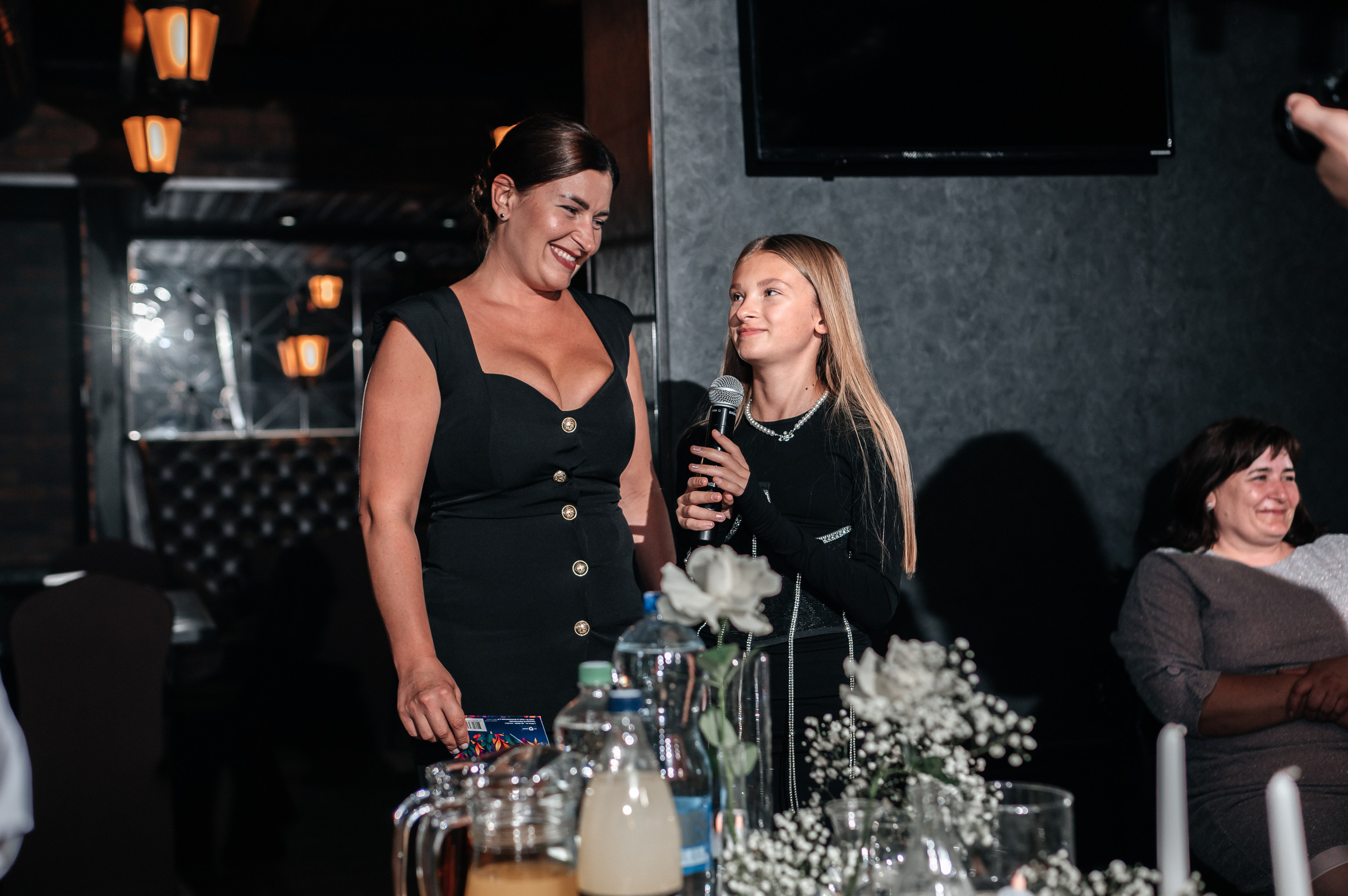 Даниил и Валерия. Черная утка. Полный день. Фотограф Екатерина Бочарникова