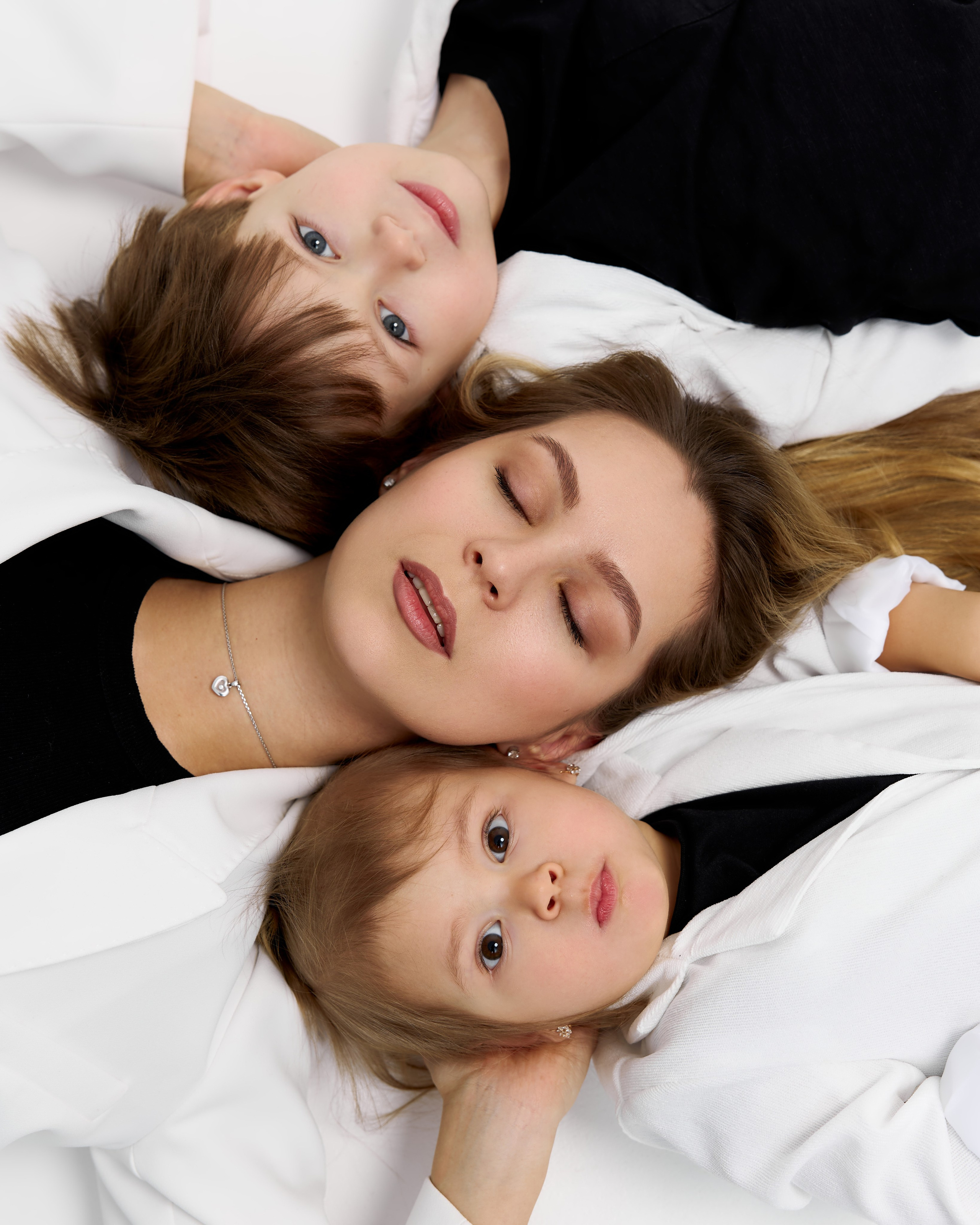 Ксения и дети