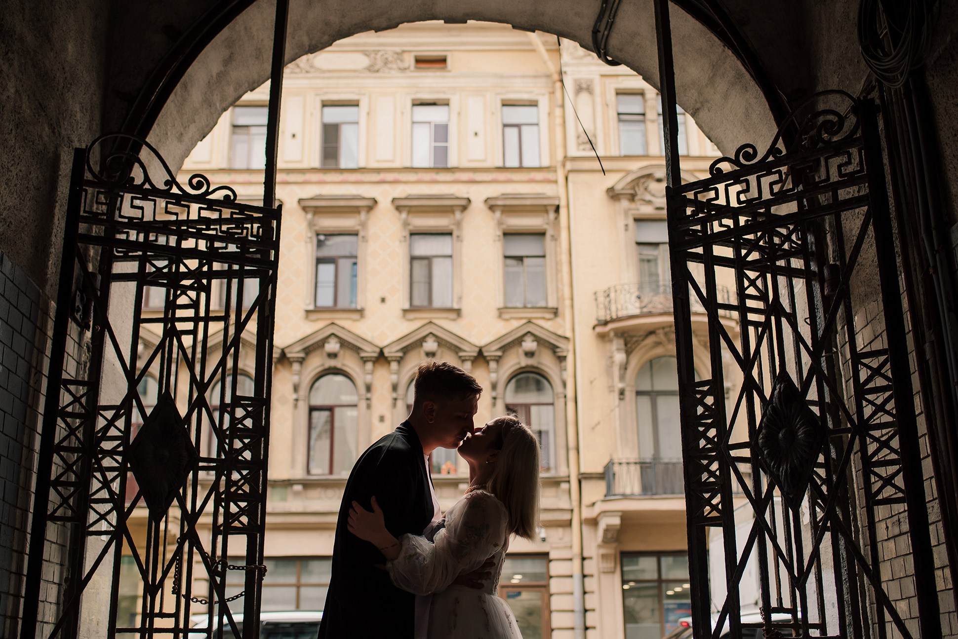 Настя и Артем. Секретный сад. Семейный и Свадебный фотограф. Санкт-Петербург. Пушкин