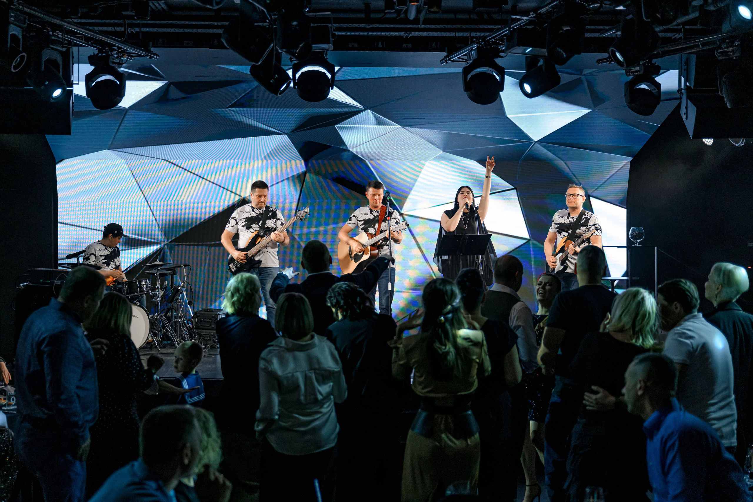 Happy Birthday. Максим Комаров — Профессиональный фотограф