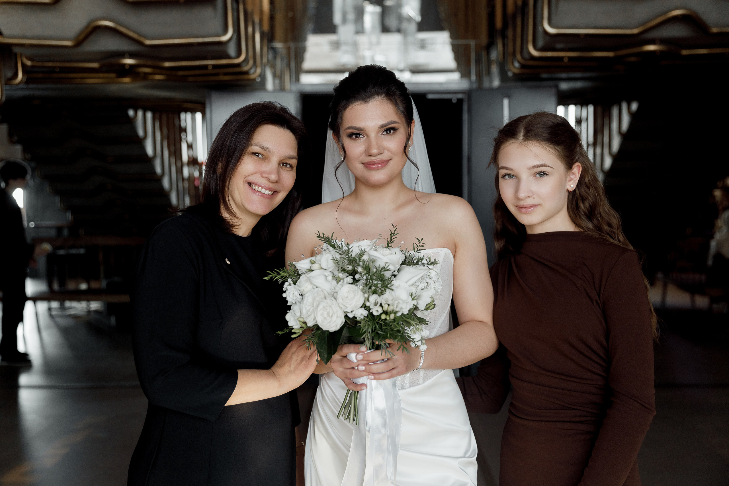 Паша&Настя (роспись Москва-сити Birds). Фотограф в Москве Юлия Хамзина