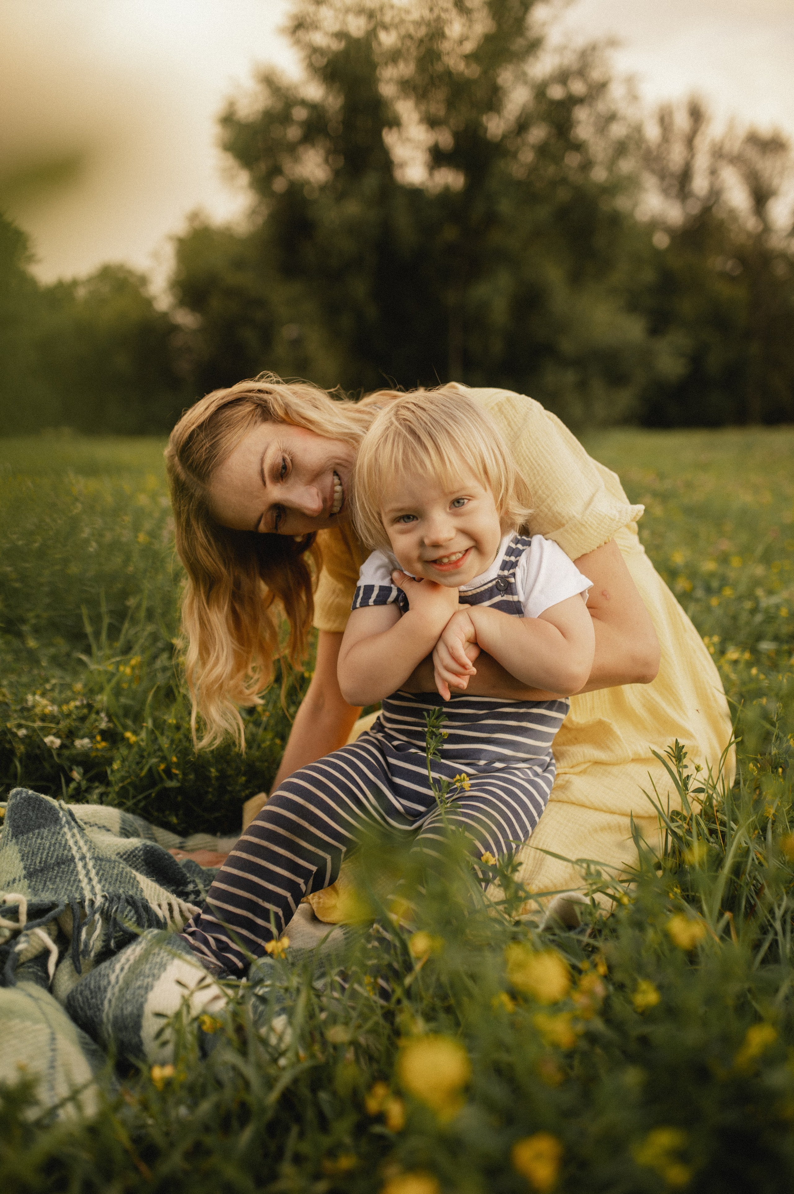 Фотосессия беременности мама и сын. Семейная фотосессия Бутово Москва фотограф Алина Морщагина