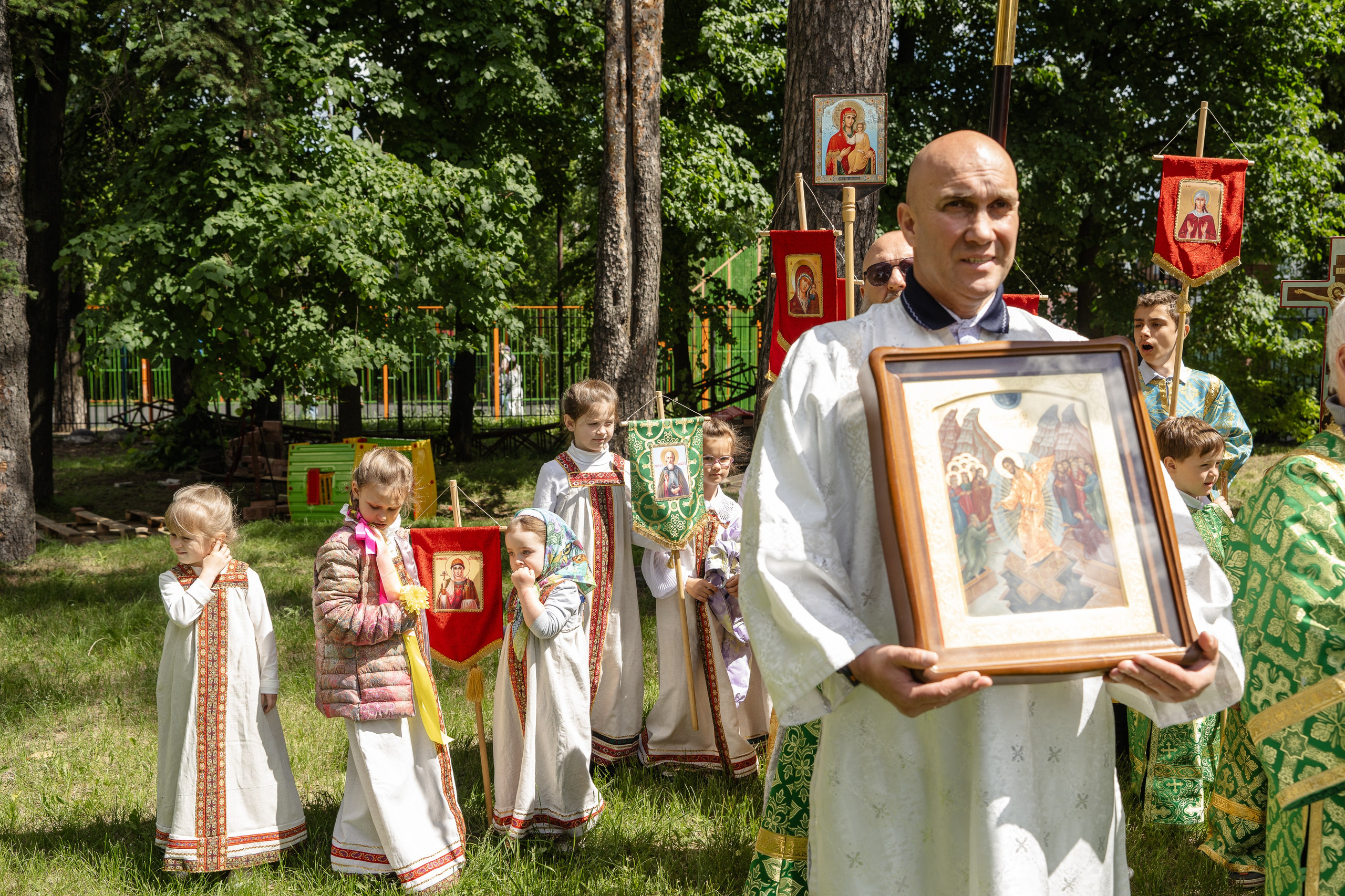 Престольный праздник в храме Троицы Живоначальной. Фотограф Москва/Подмосковье