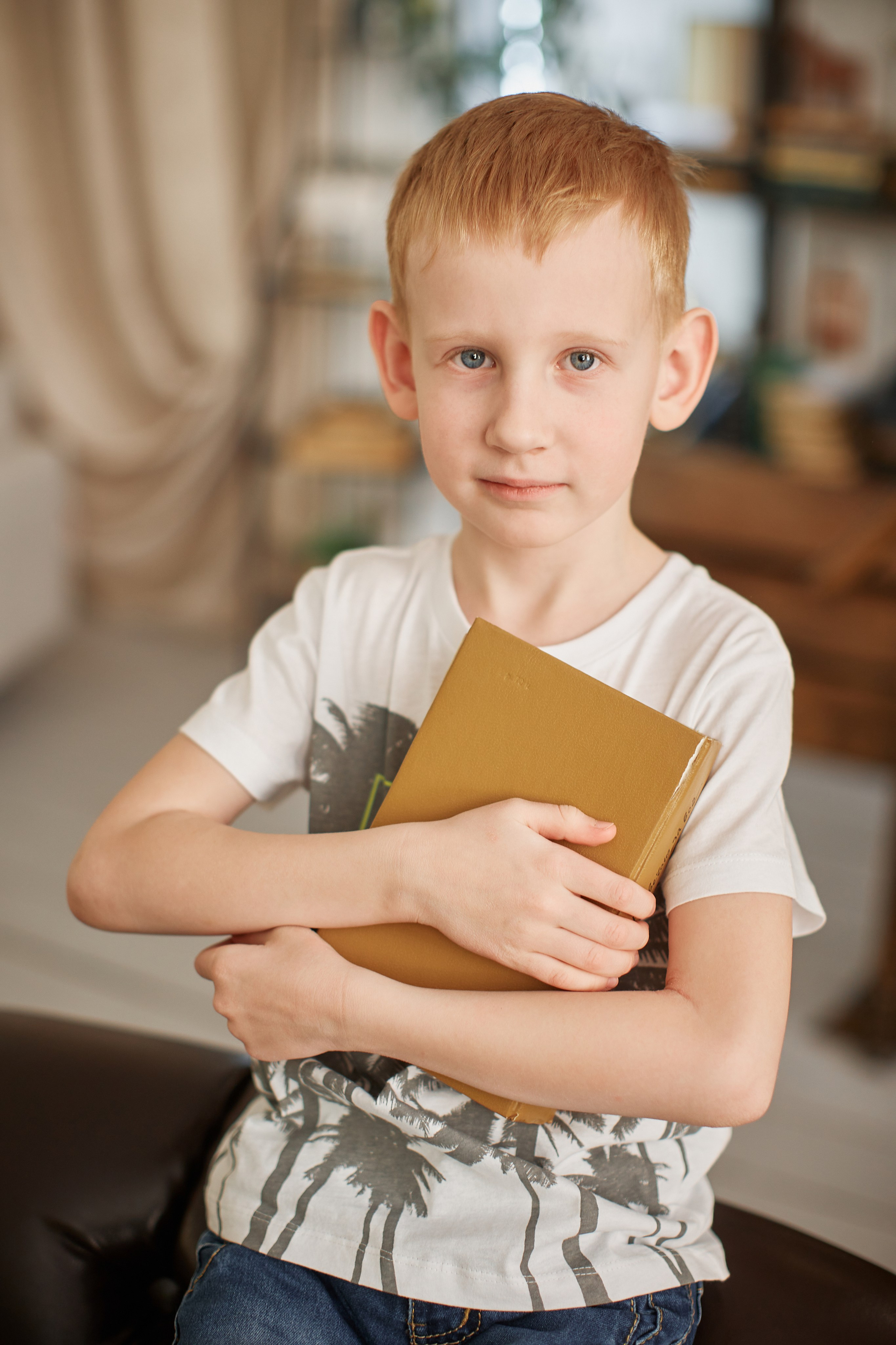 Портреты. Выпускные альбомы в городе Курган для всех