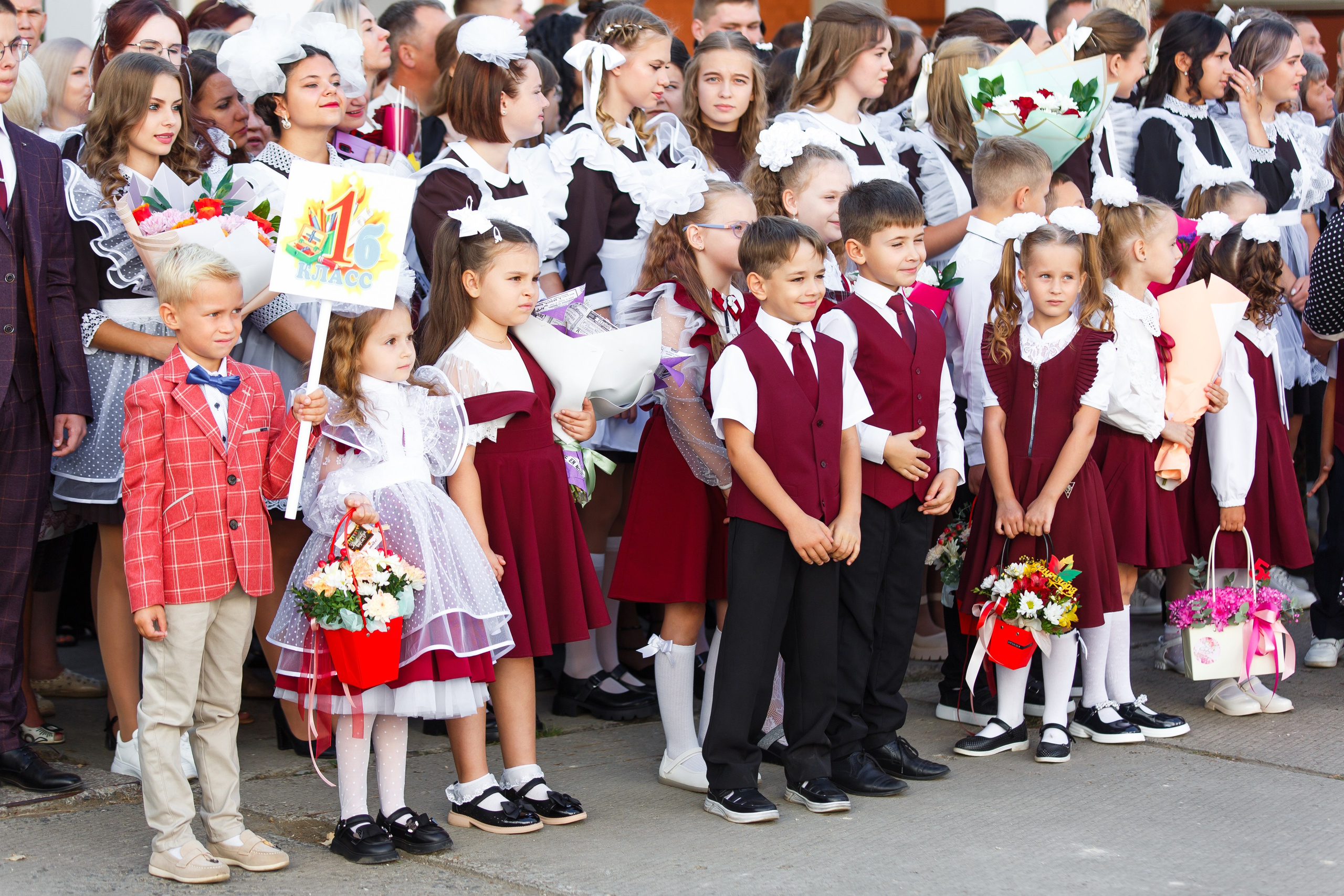 01 СЕНТЯБРЯ 2024 (МБОУ г. Мценска «Средняя школа № 9»). Профессиональный фотограф в Мценске и Орловской области