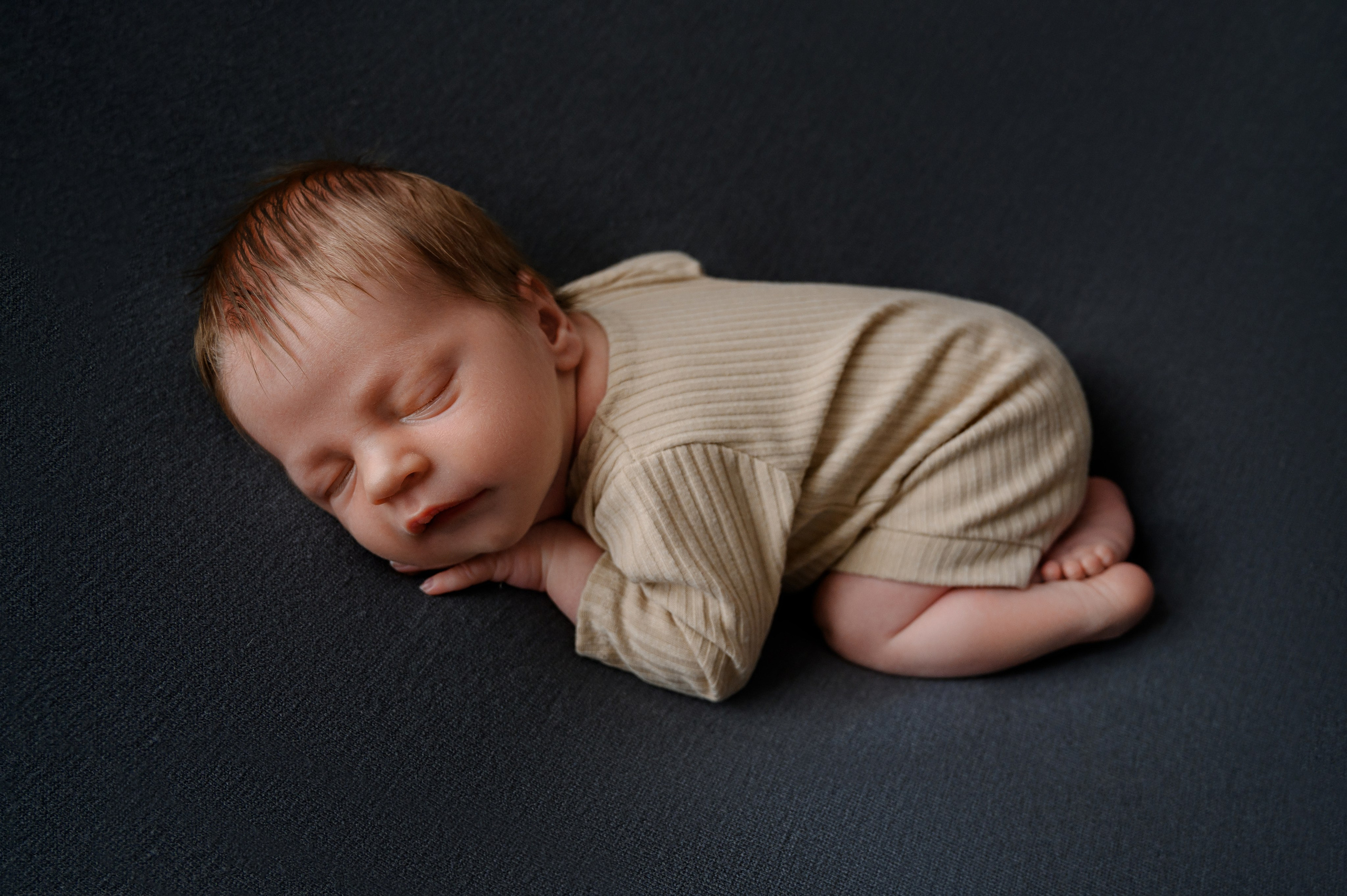Newborn boy. Фотограф новорожденных малышей в Санкт-Петербурге