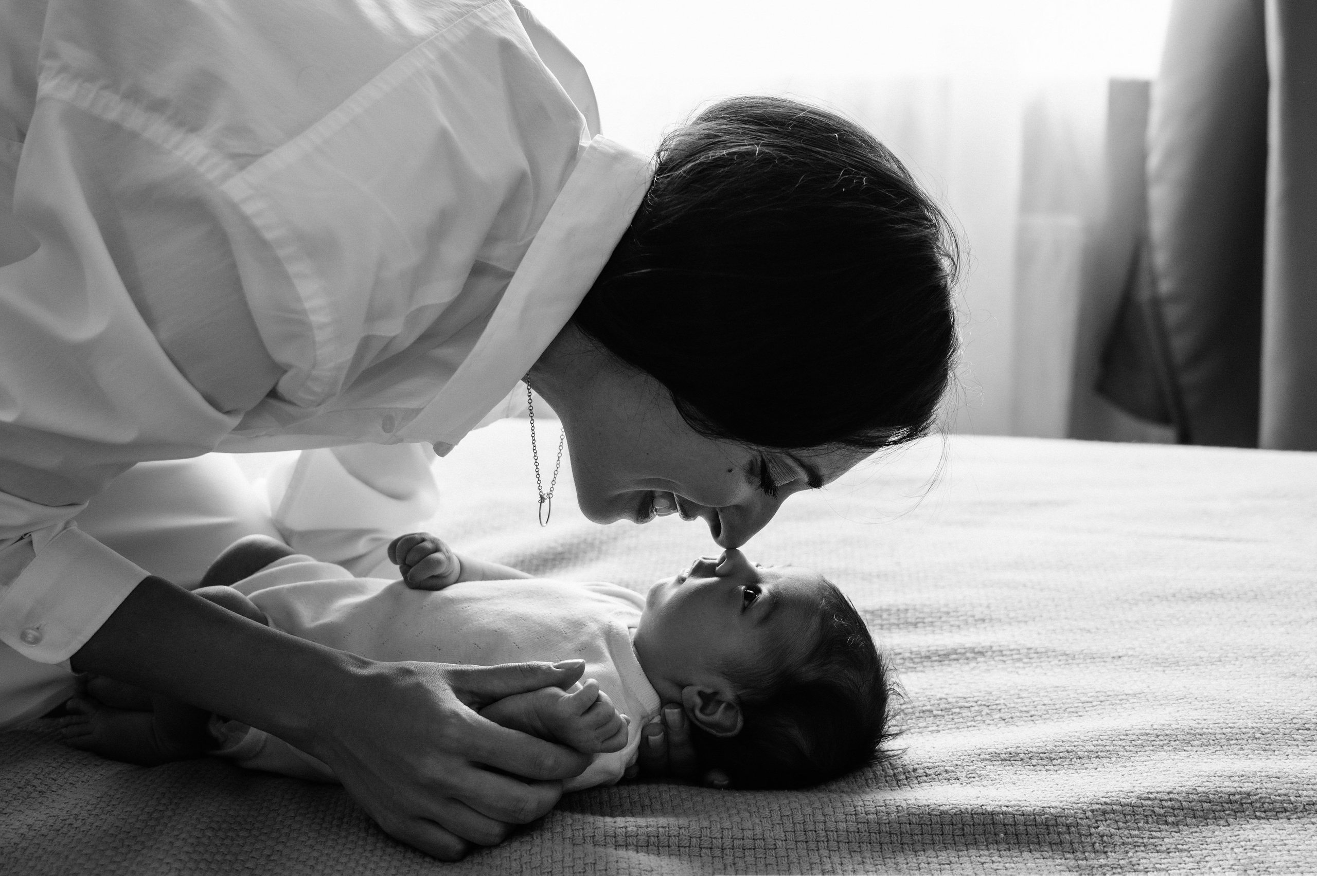 Черно белые фото. Фотограф новорожденных малышей в Санкт-Петербурге