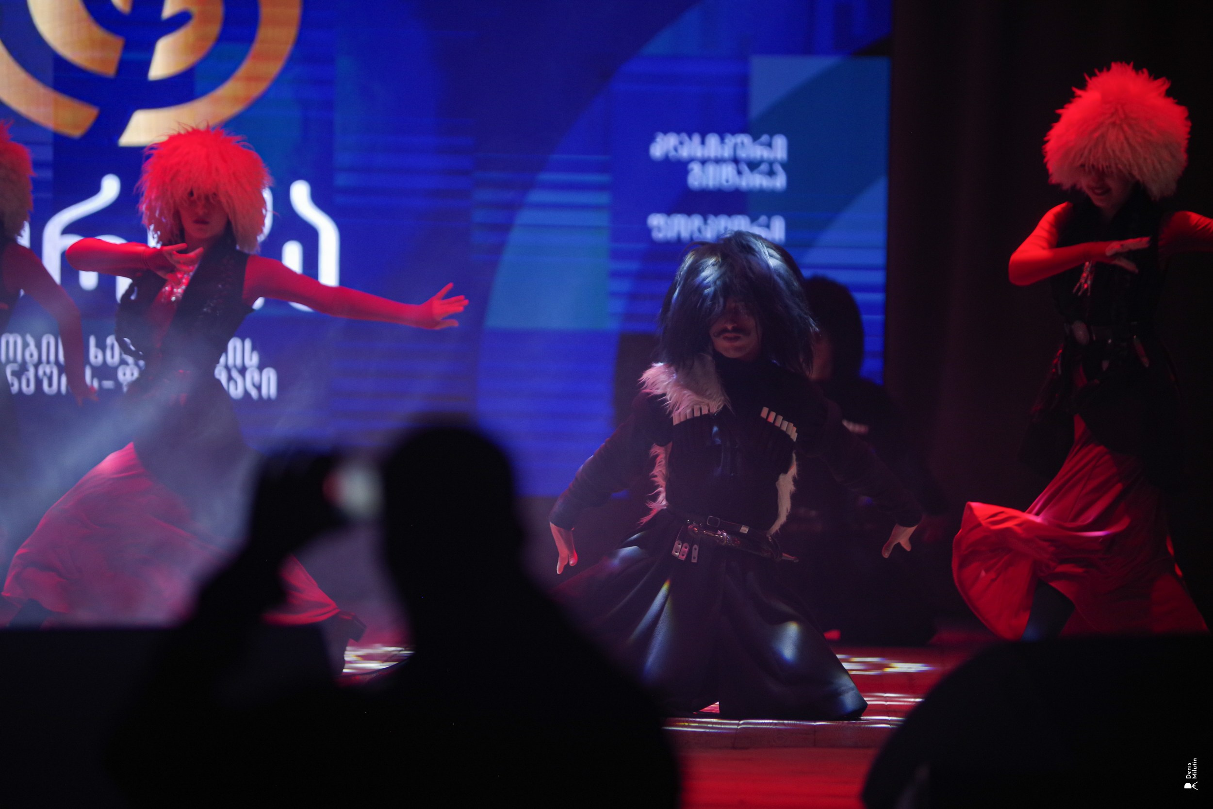 Танцы в Хоби. Портретный фотограф Денис Милютин