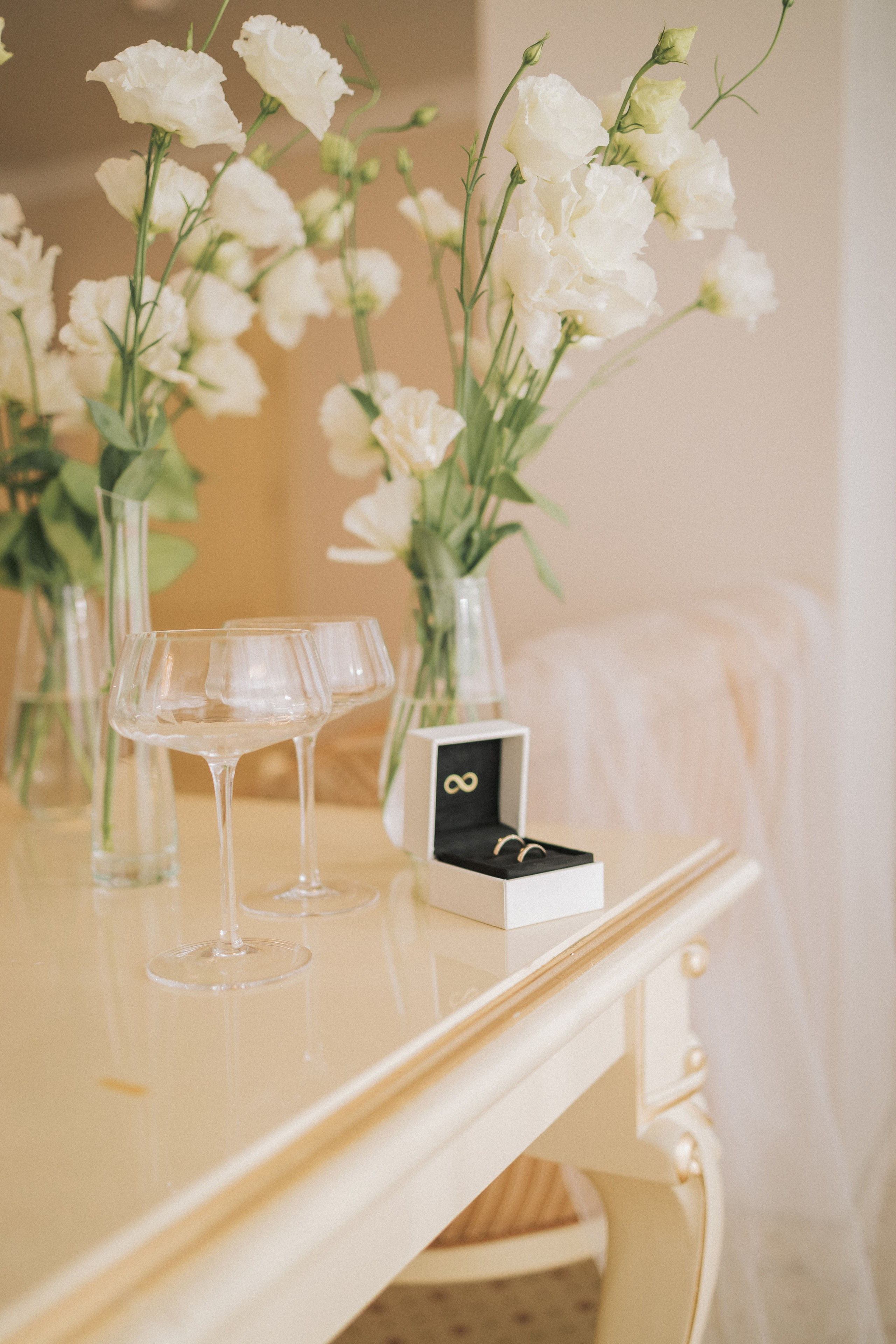 Свадебная прогулка Екатерины и Евгения. Свадебная фотография. Арина Рубах