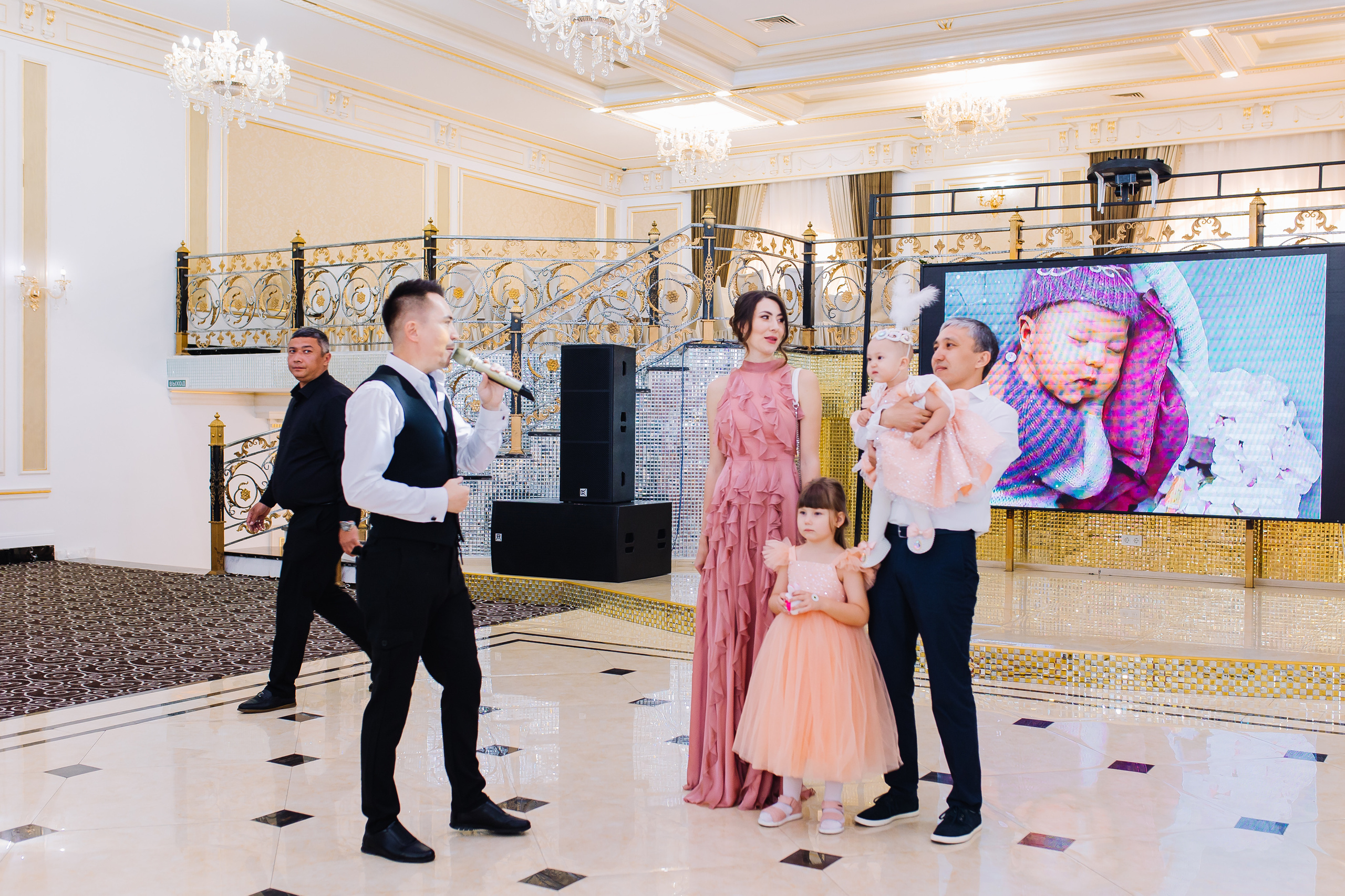 Репортаж. Свадебный и семейный фотограф в Алматы Laura Dosmann