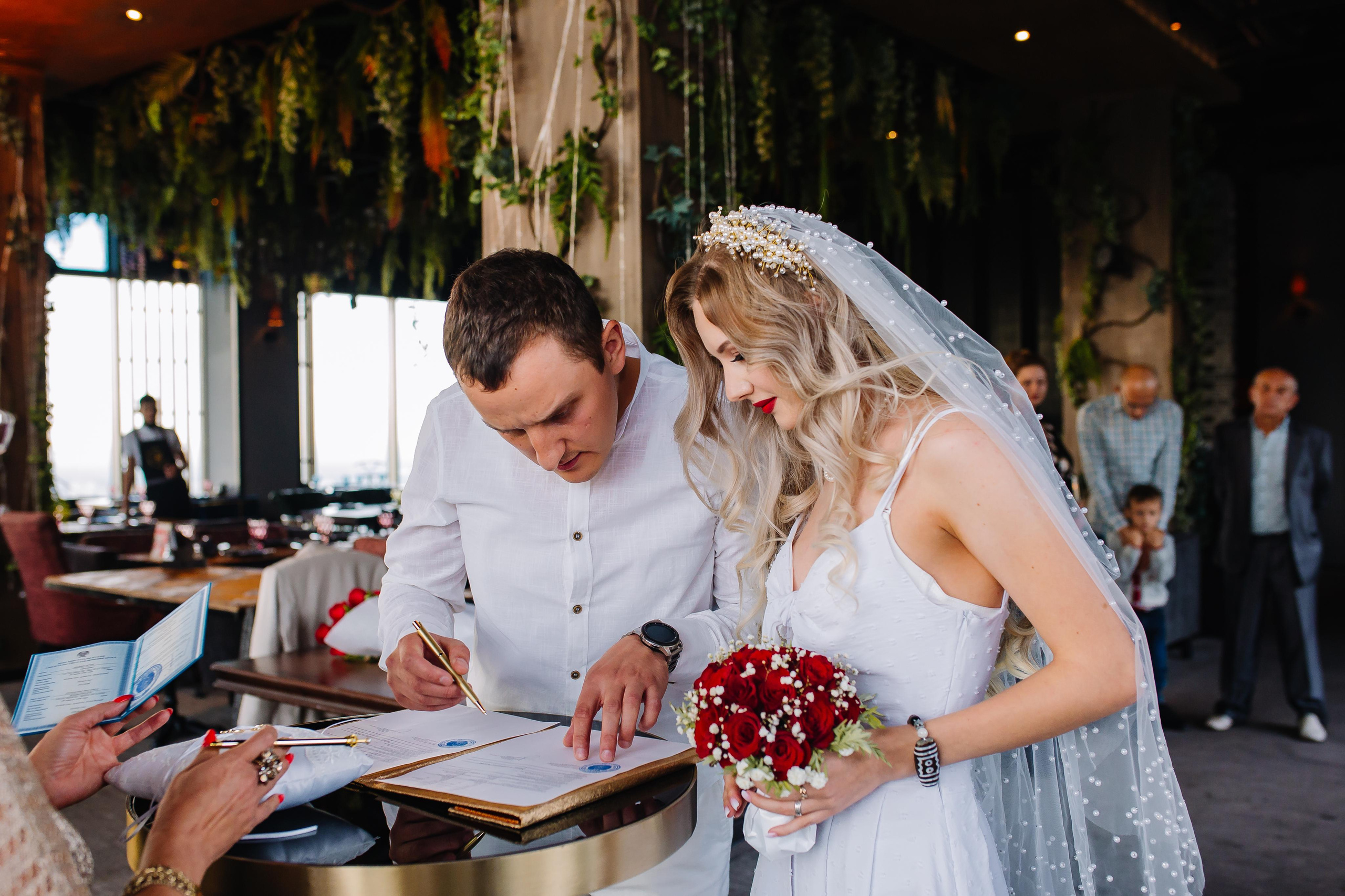 Репортаж. Свадебный и семейный фотограф в Алматы Laura Dosmann