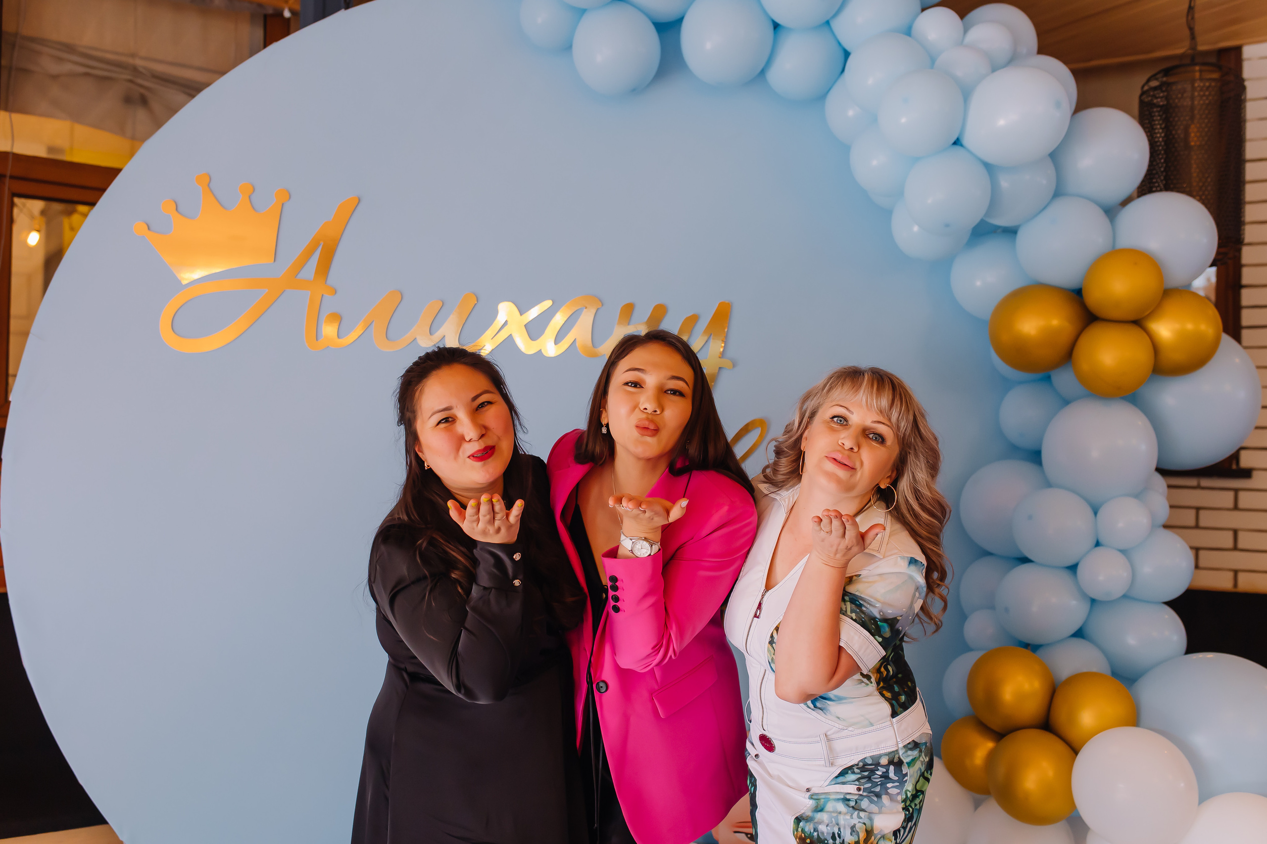 Репортаж. Свадебный и семейный фотограф в Алматы Laura Dosmann