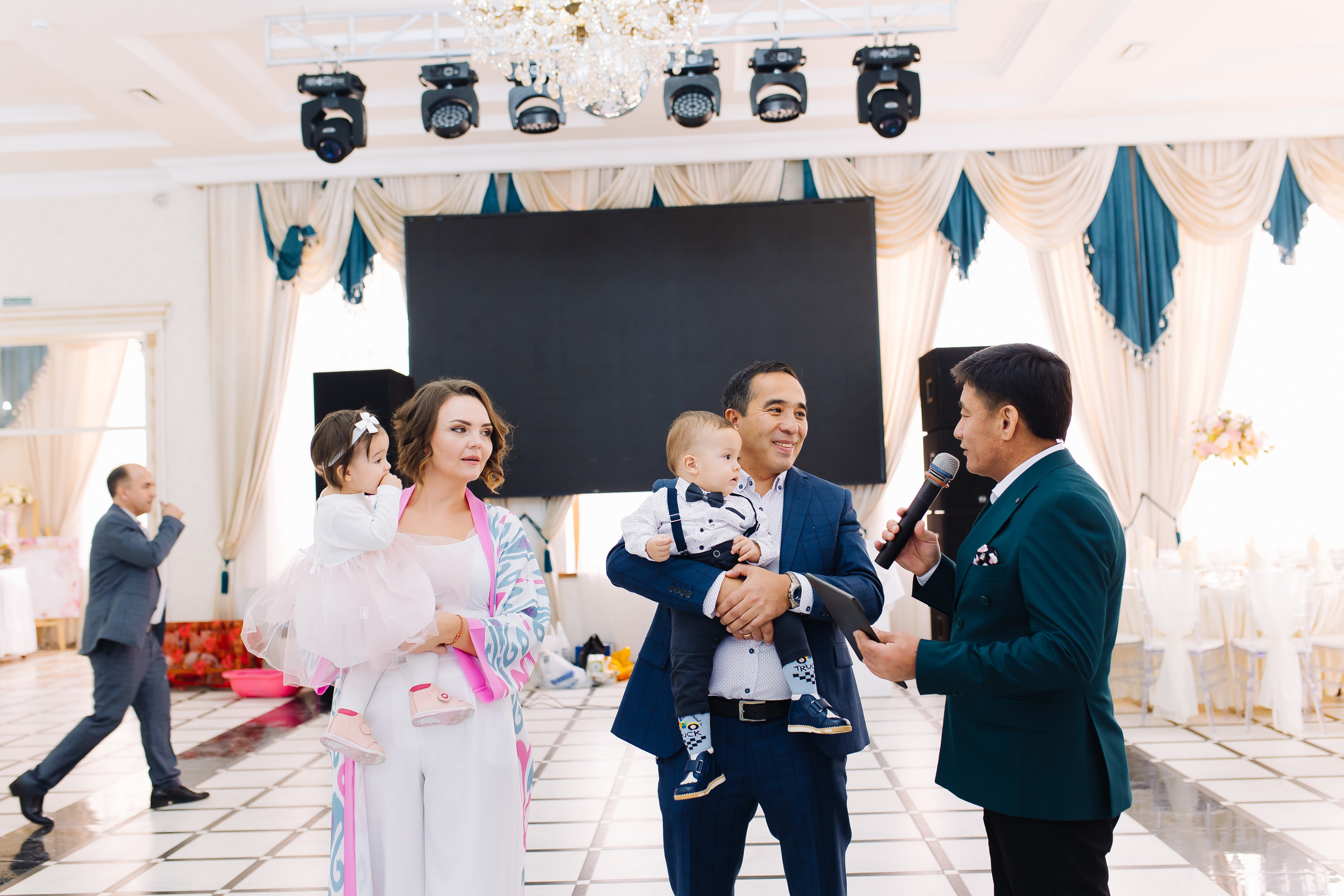 Репортаж. Свадебный и семейный фотограф в Алматы Laura Dosmann