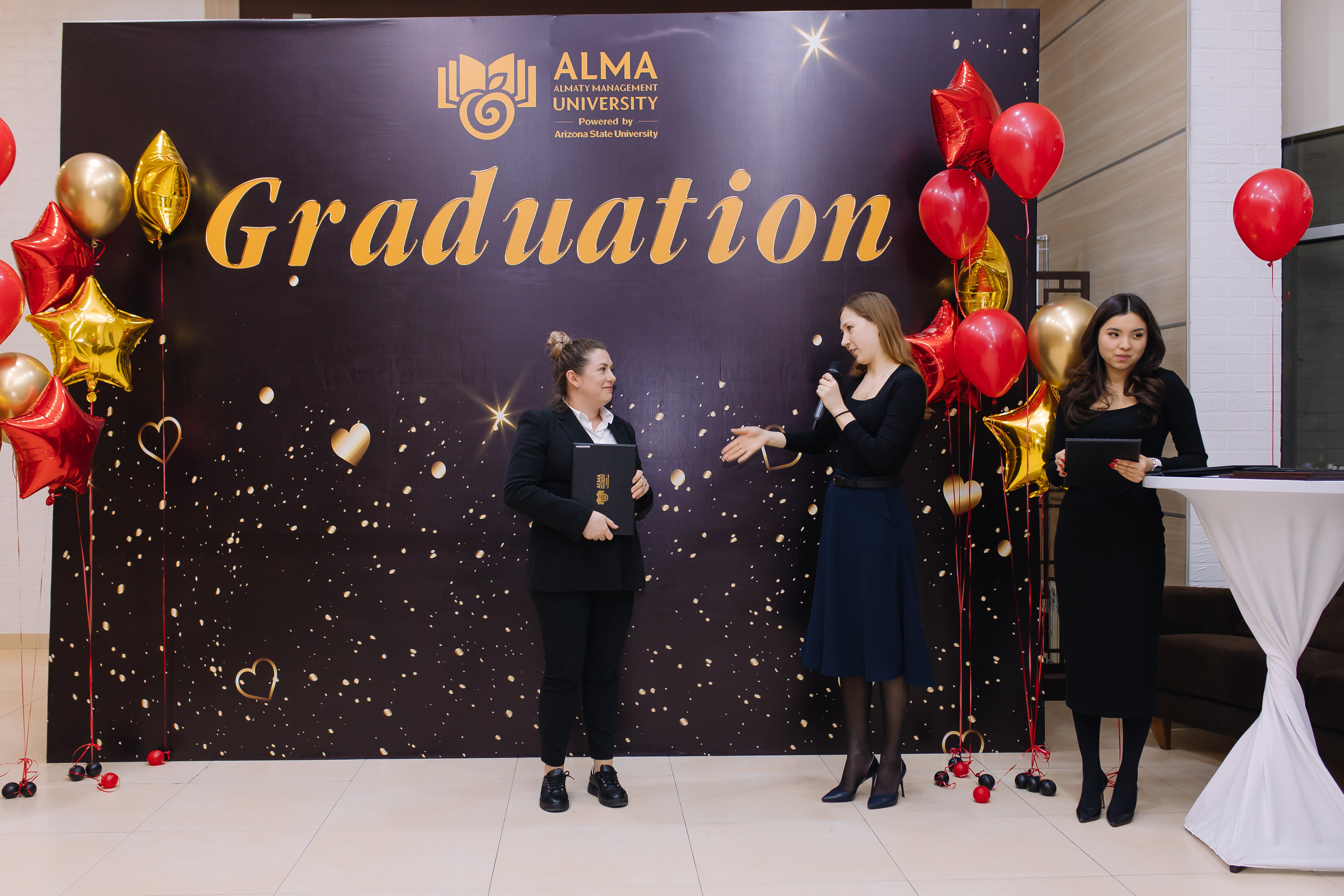 Репортаж. Свадебный и семейный фотограф в Алматы Laura Dosmann