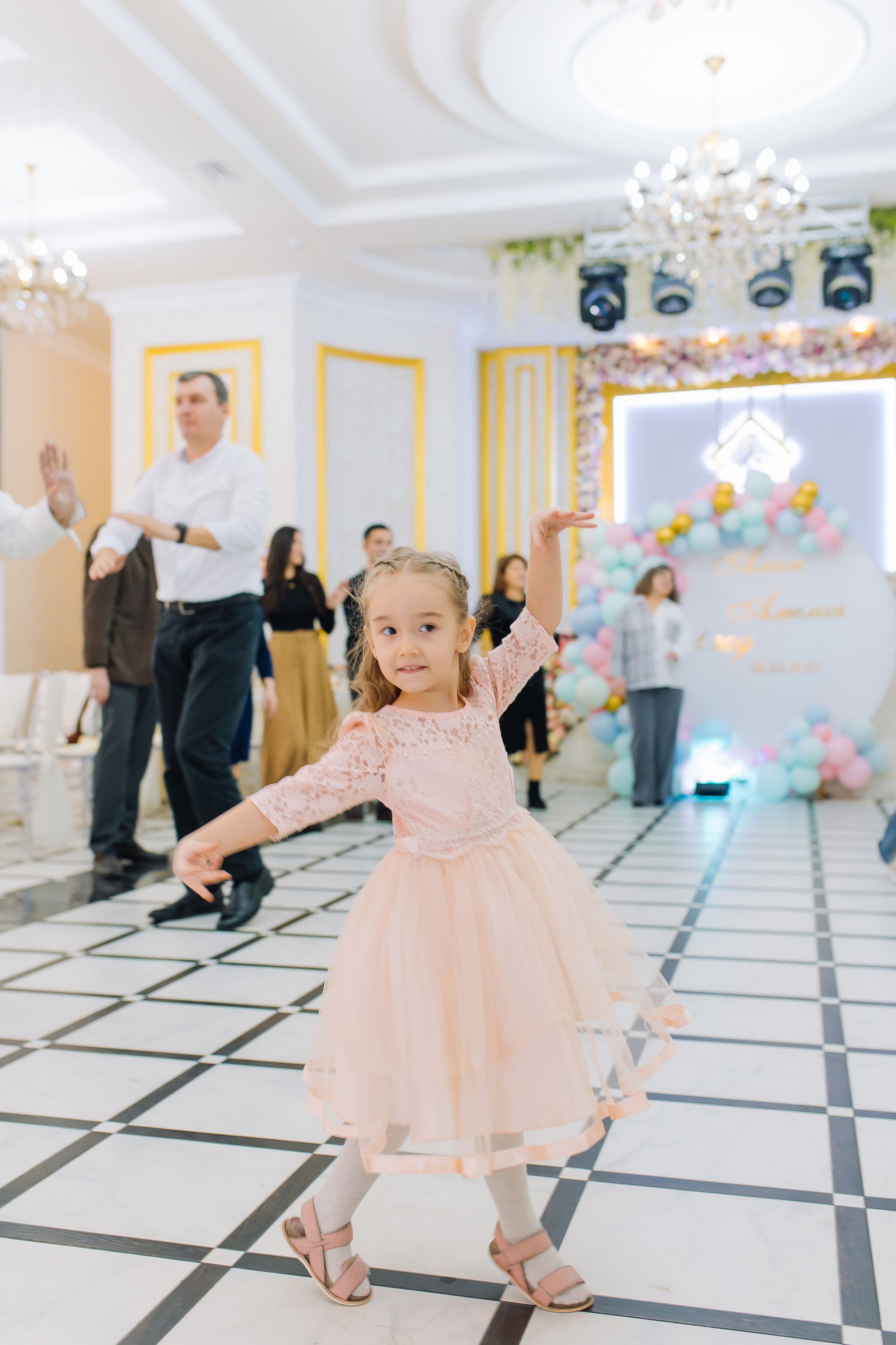 Репортаж. Свадебный и семейный фотограф в Алматы Laura Dosmann