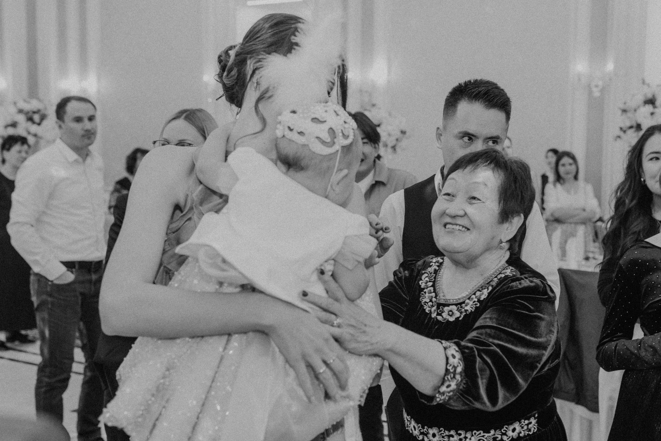 Репортаж. Свадебный и семейный фотограф в Алматы Laura Dosmann