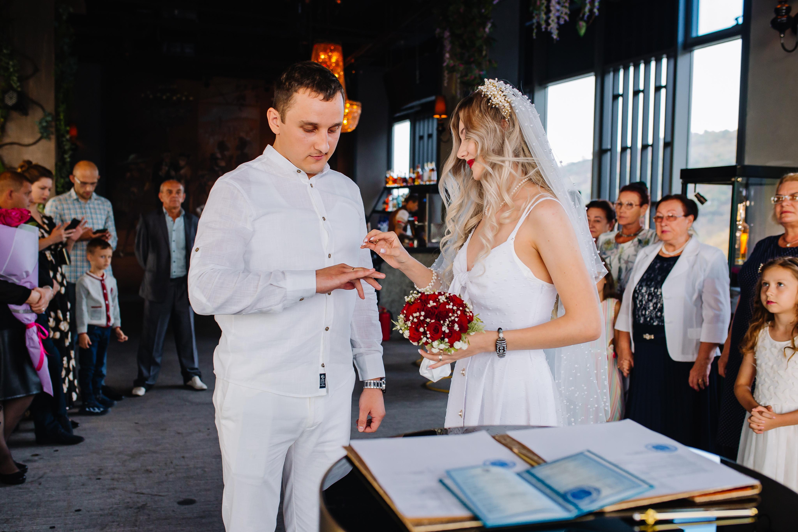 Репортаж. Свадебный и семейный фотограф в Алматы Laura Dosmann