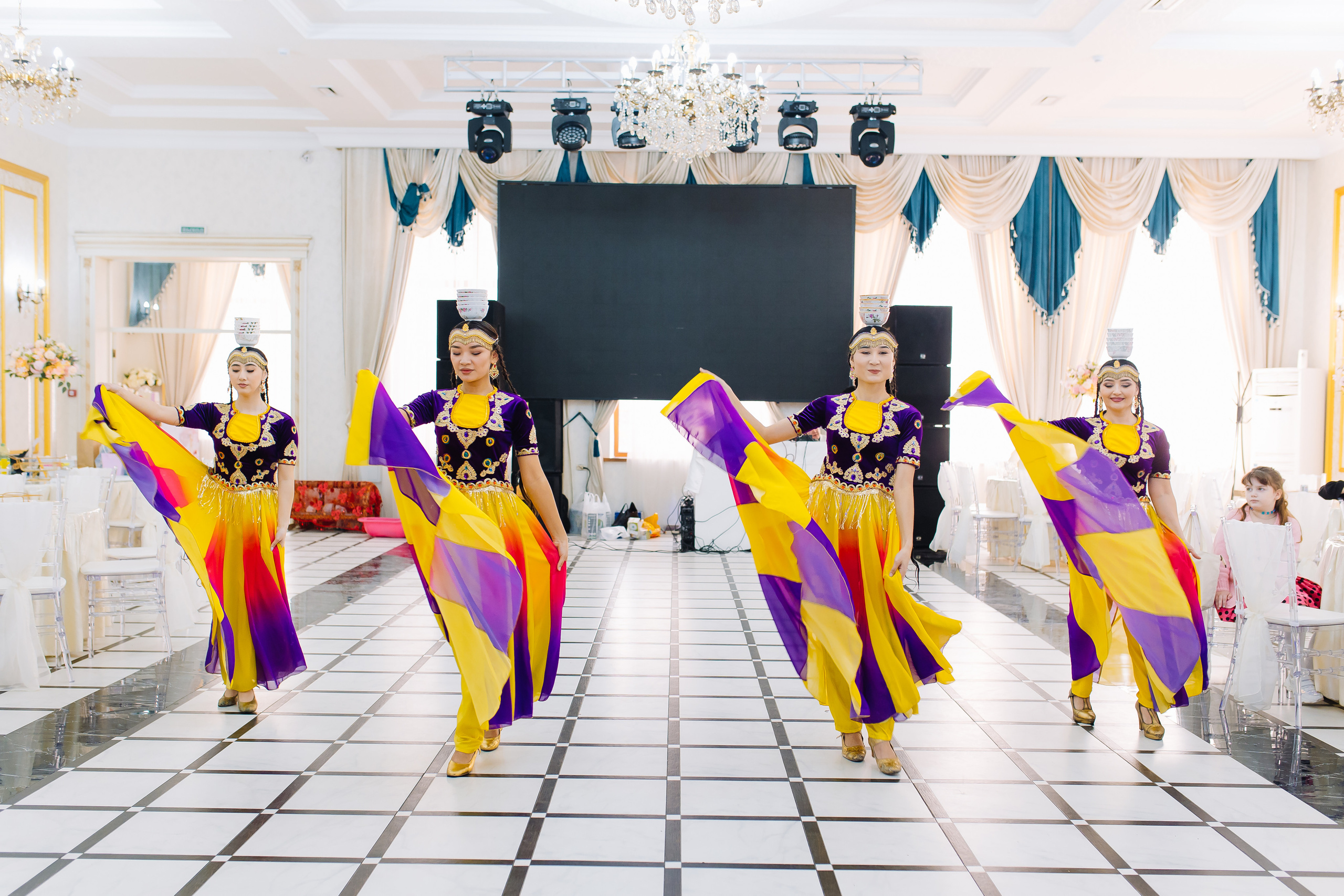 Репортаж. Свадебный и семейный фотограф в Алматы Laura Dosmann