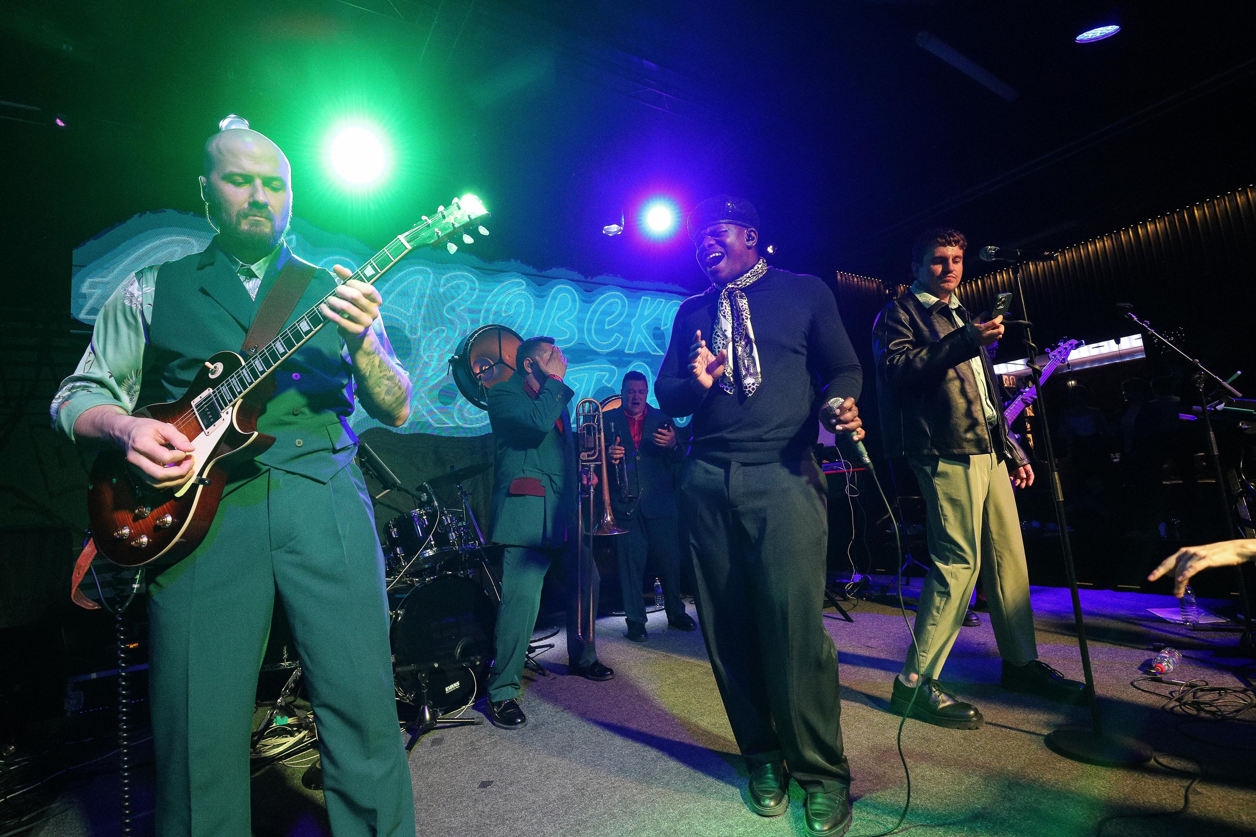 Айвазовский Оркестра \ 18 мая \ Новосибирск \ Ночь. Фотограф в Новосибирске Александр Иванов