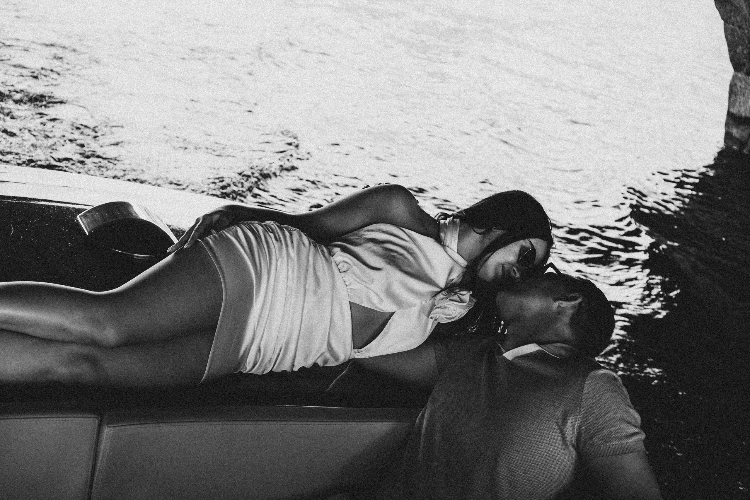 СВАДЕНБНАЯ СЬЕМКА НА КАТЕРЕ ПО КАНАЛАМ САНКТ-ПЕТЕРБУРГА И В АКВАТОРИИ НЕВЫ. Профессиональный фотограф, Санкт-Петербург — Виктория Богомолова