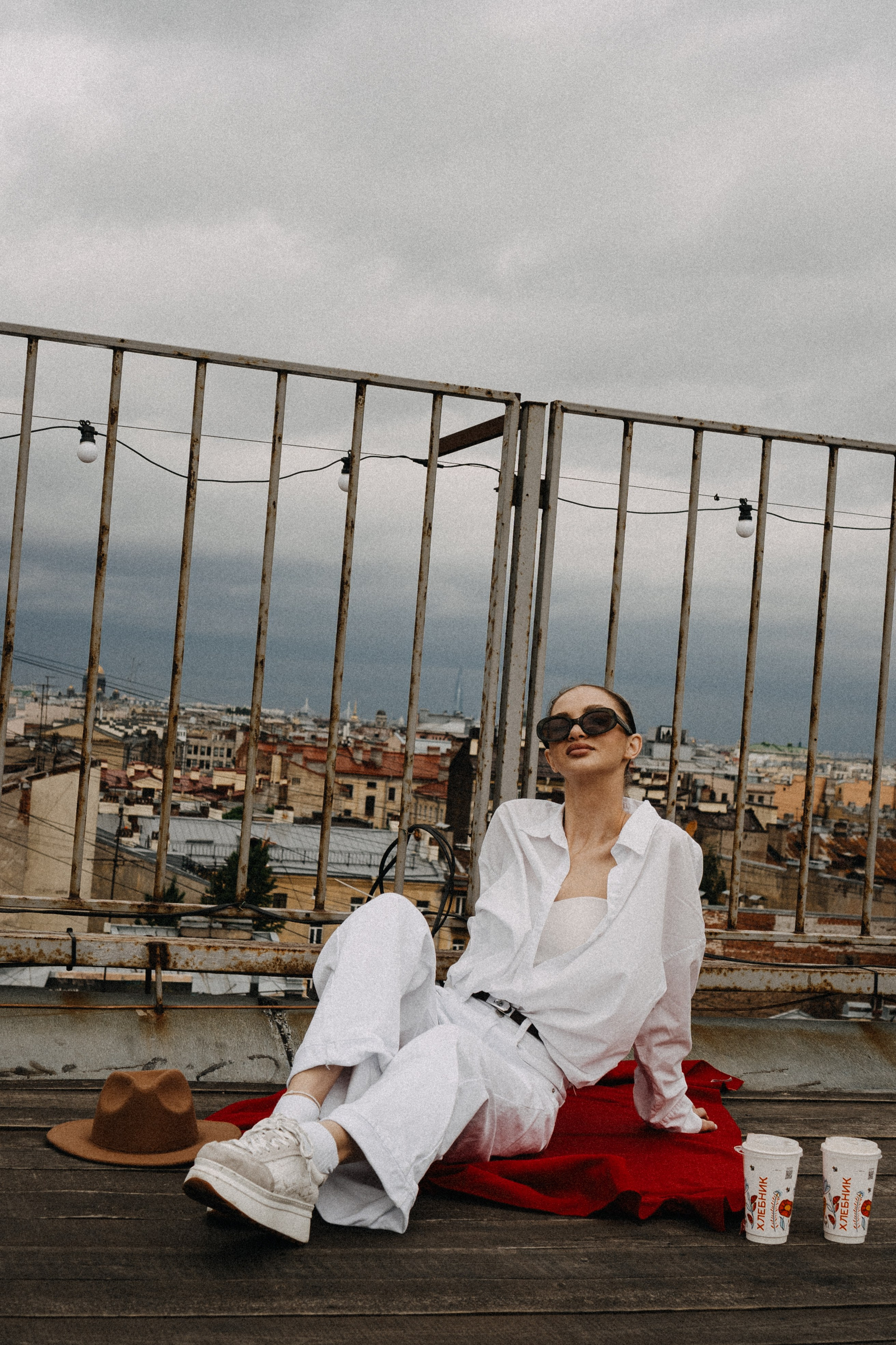 МЫ ГУЛЯЛИ ПРО КРЫШАМ ПИТЕРА. Профессиональный фотограф, Санкт-Петербург — Виктория Богомолова