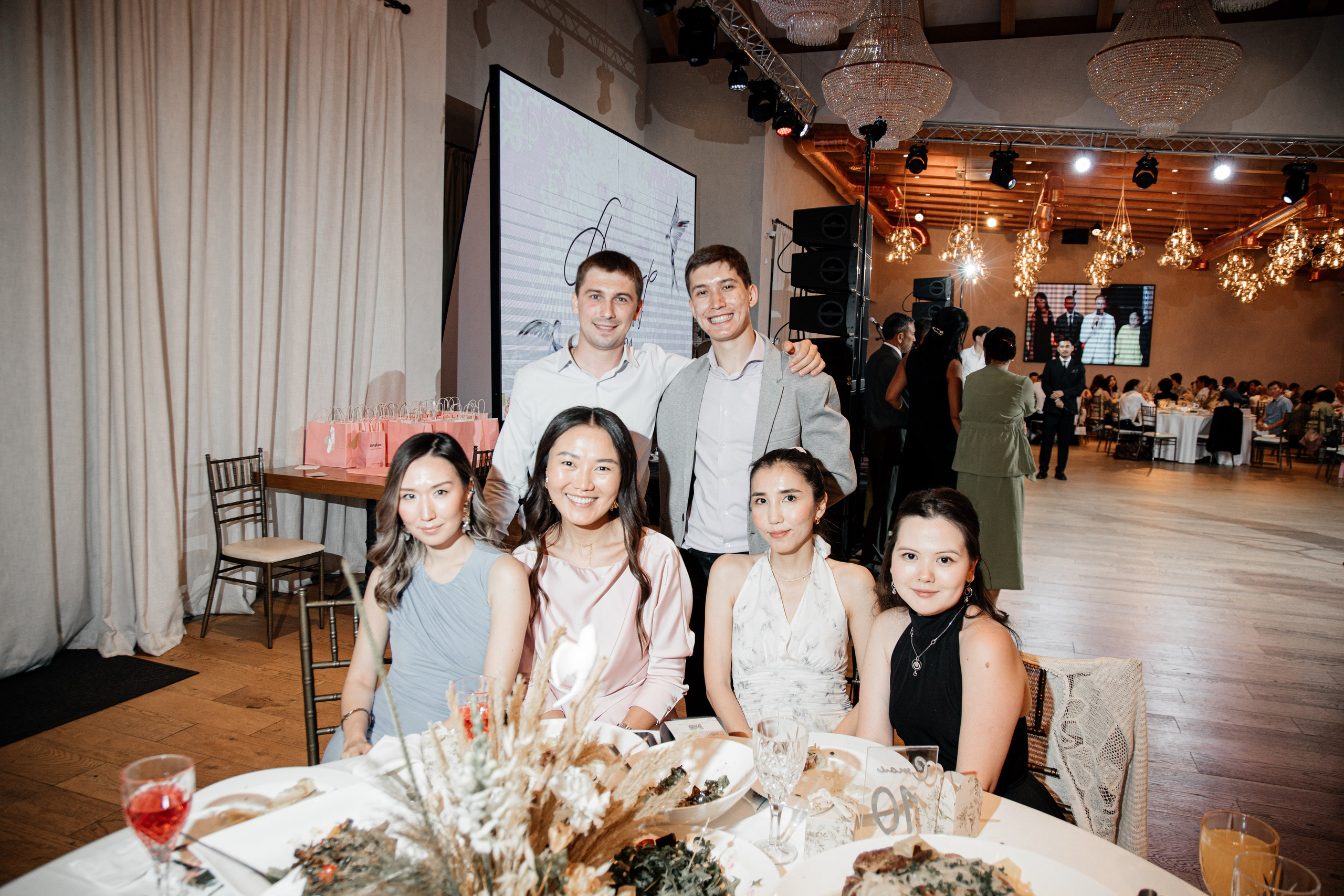 Azhar Uzatu. Свадебный фотограф Алматы