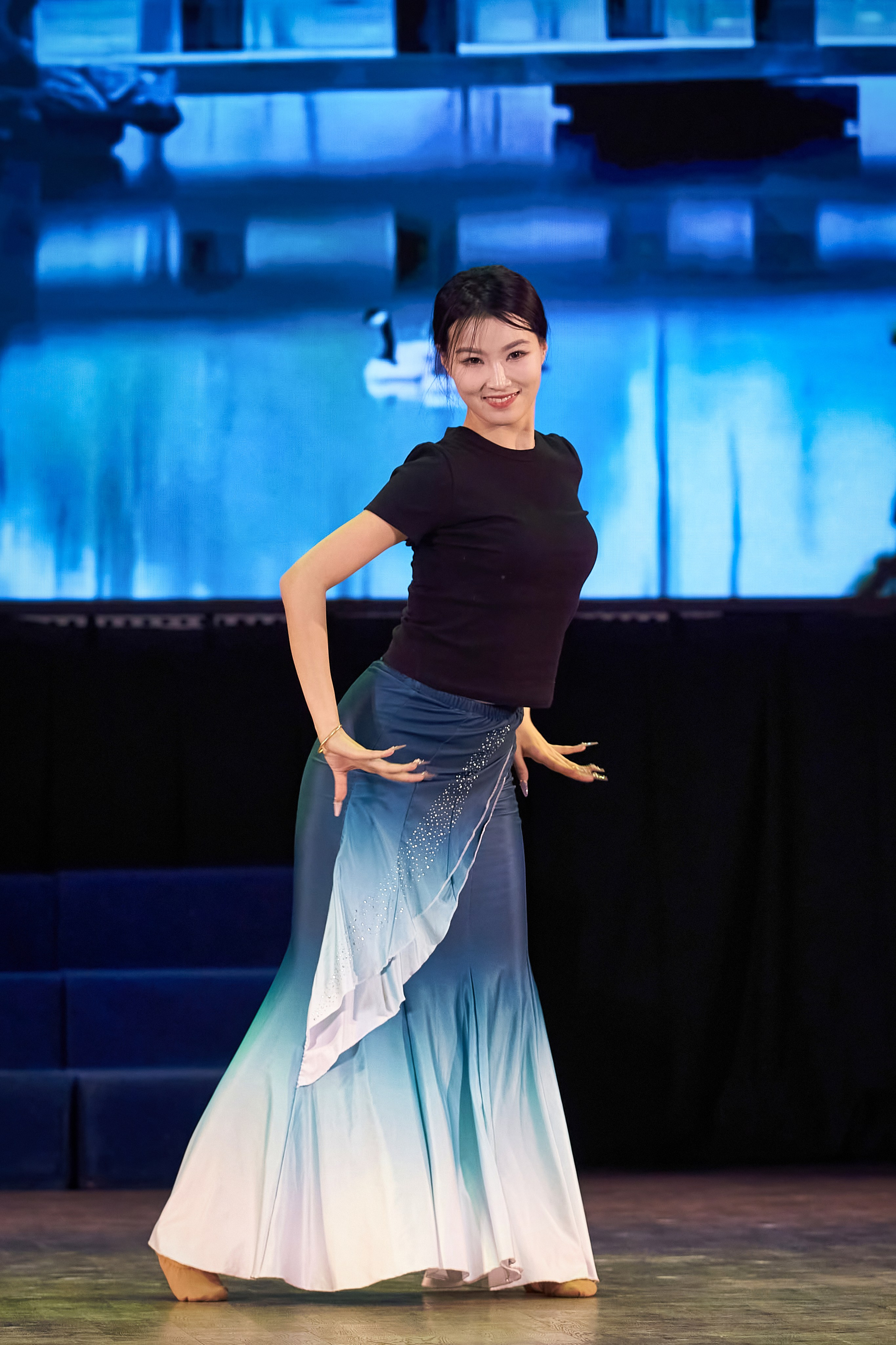 Лю Вэй. Китай. Танец встречи с весной