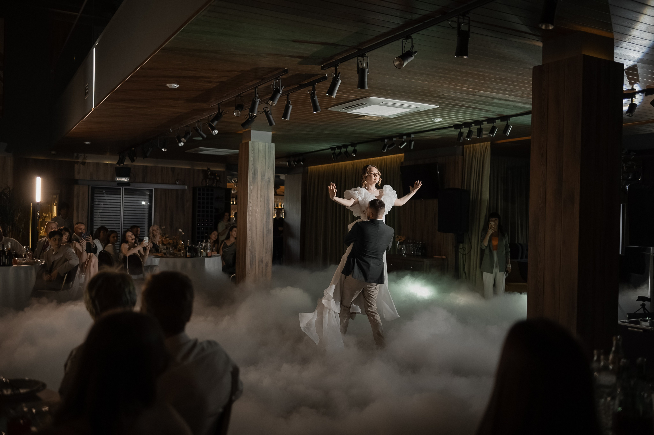 Свадебное торжество в ресторане «За Поводом». Ярослава Ерина — свадебный фотограф в Москве