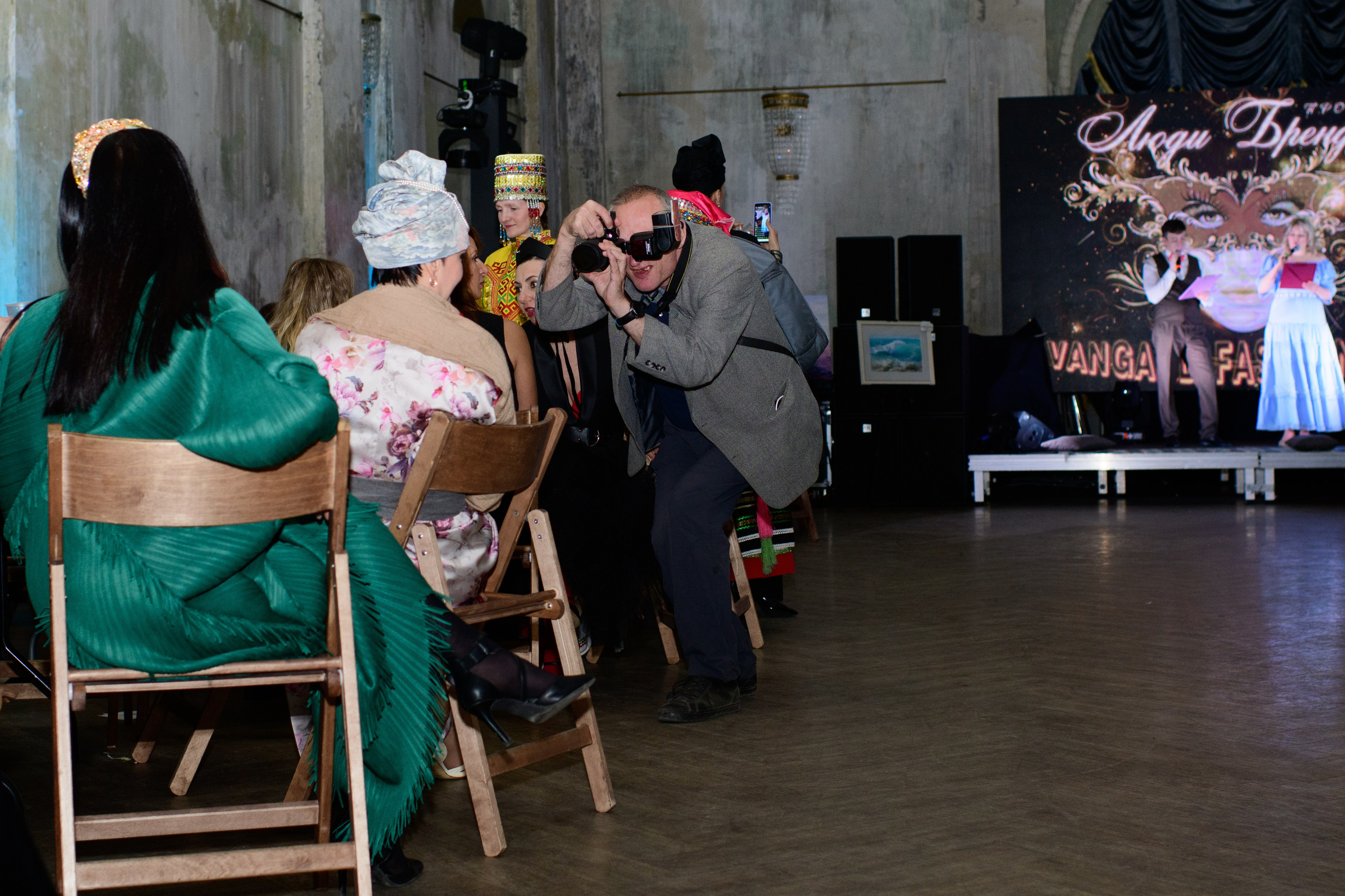 Репортаж модного показа «Люди брендов». Организация и проведение фотосъемок в Санкт-Петербурге. Фотограф Смирягин Илья