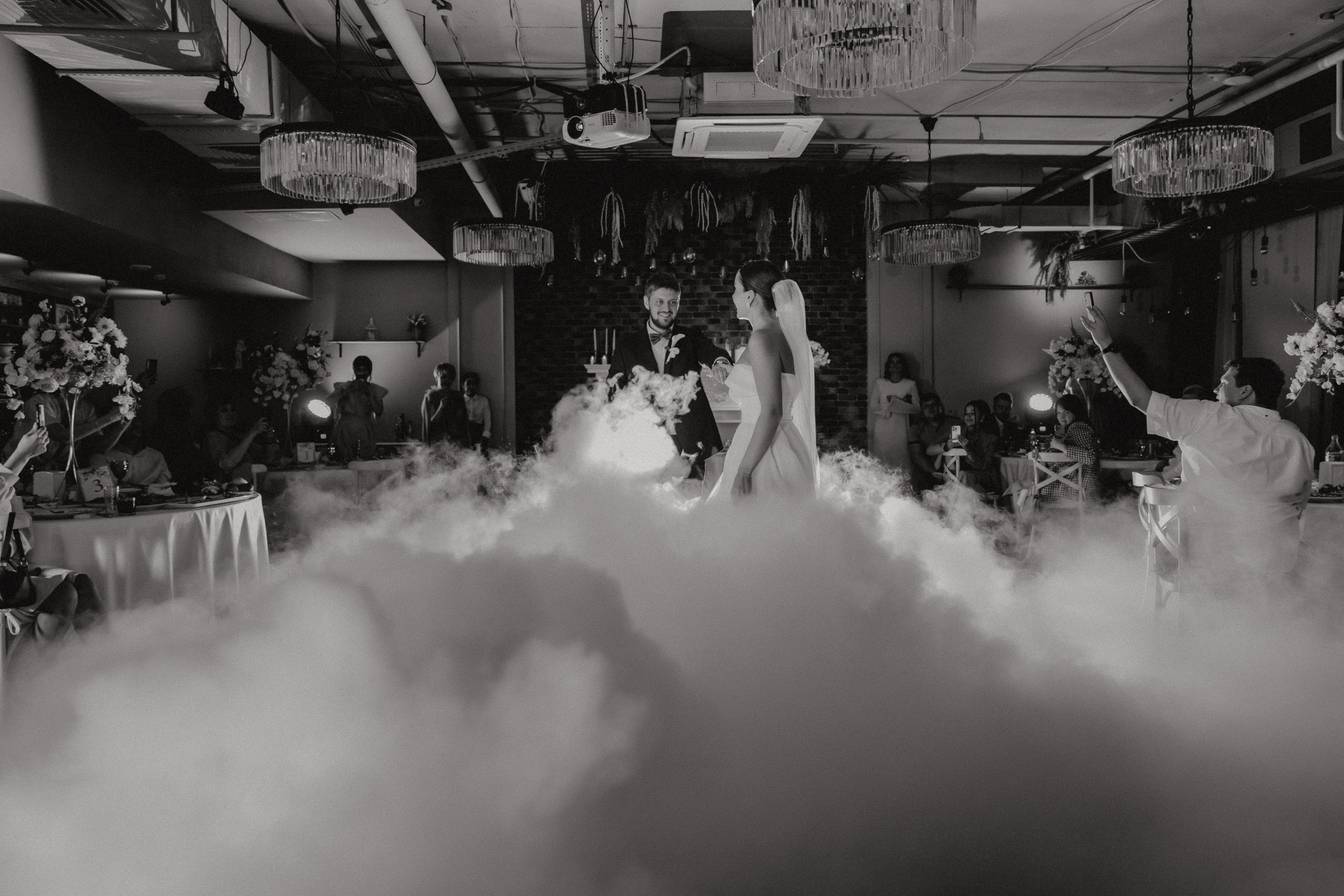 Фотограф и видеограф на свадьбу на полный день. Фотограф, видеограф на свадьбу в Москве Никита Назаров