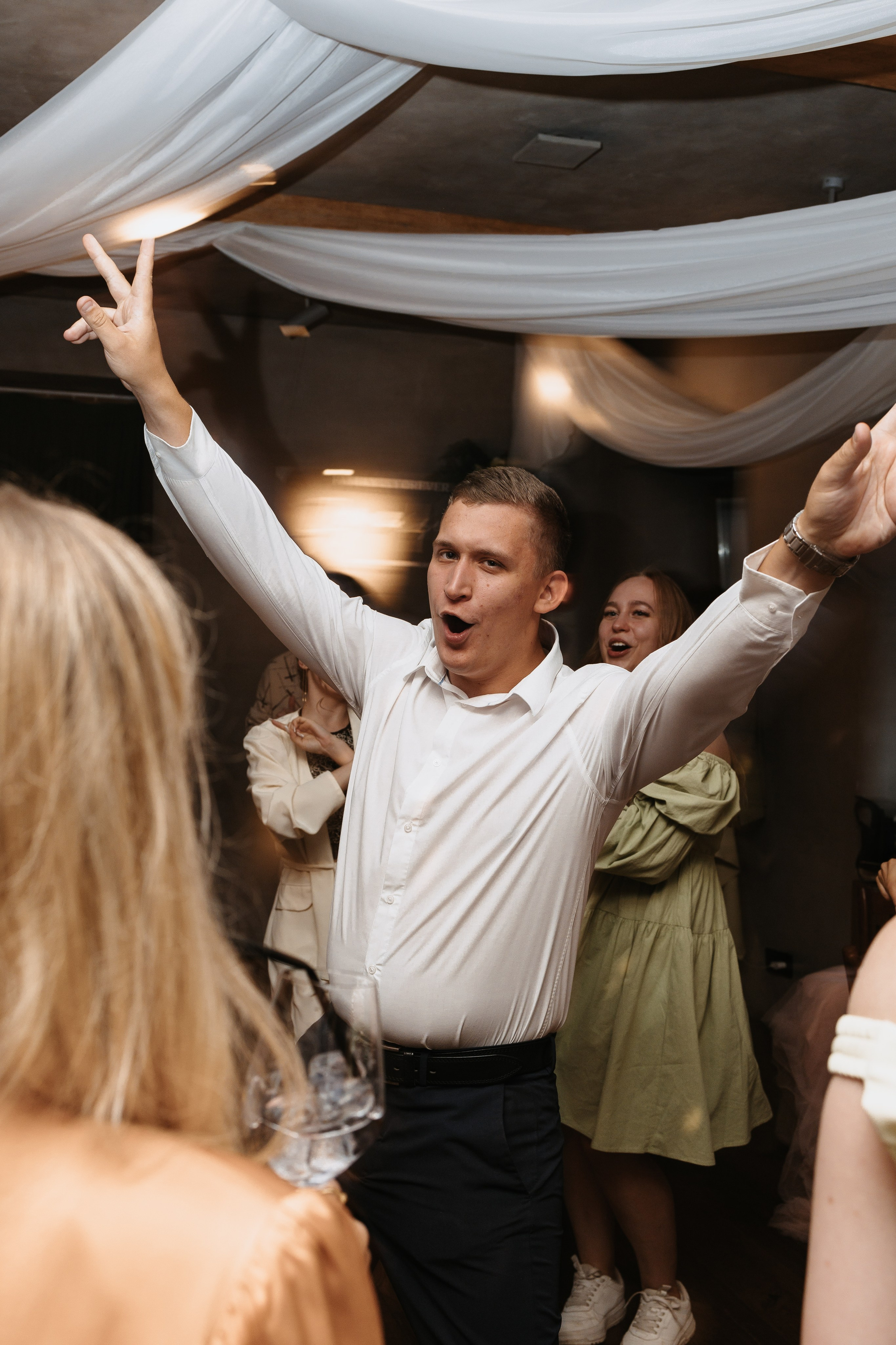 Илья и Ксюша (2024). Свадебный и семейный фотограф в Москве Яна Шувалова