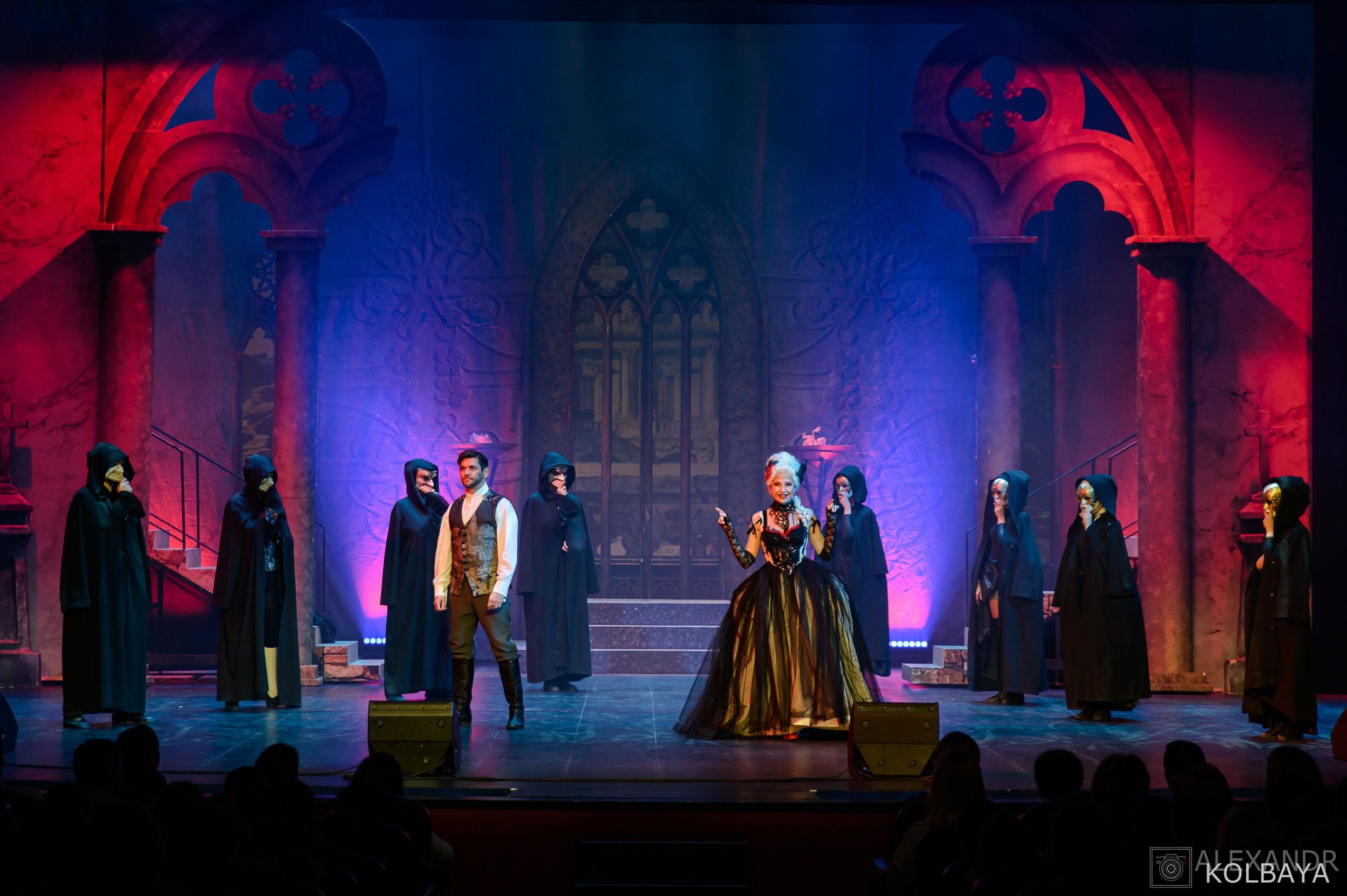 Опасные связи. Концертный и театральный репортажный фотограф в Москве Александр Колбая