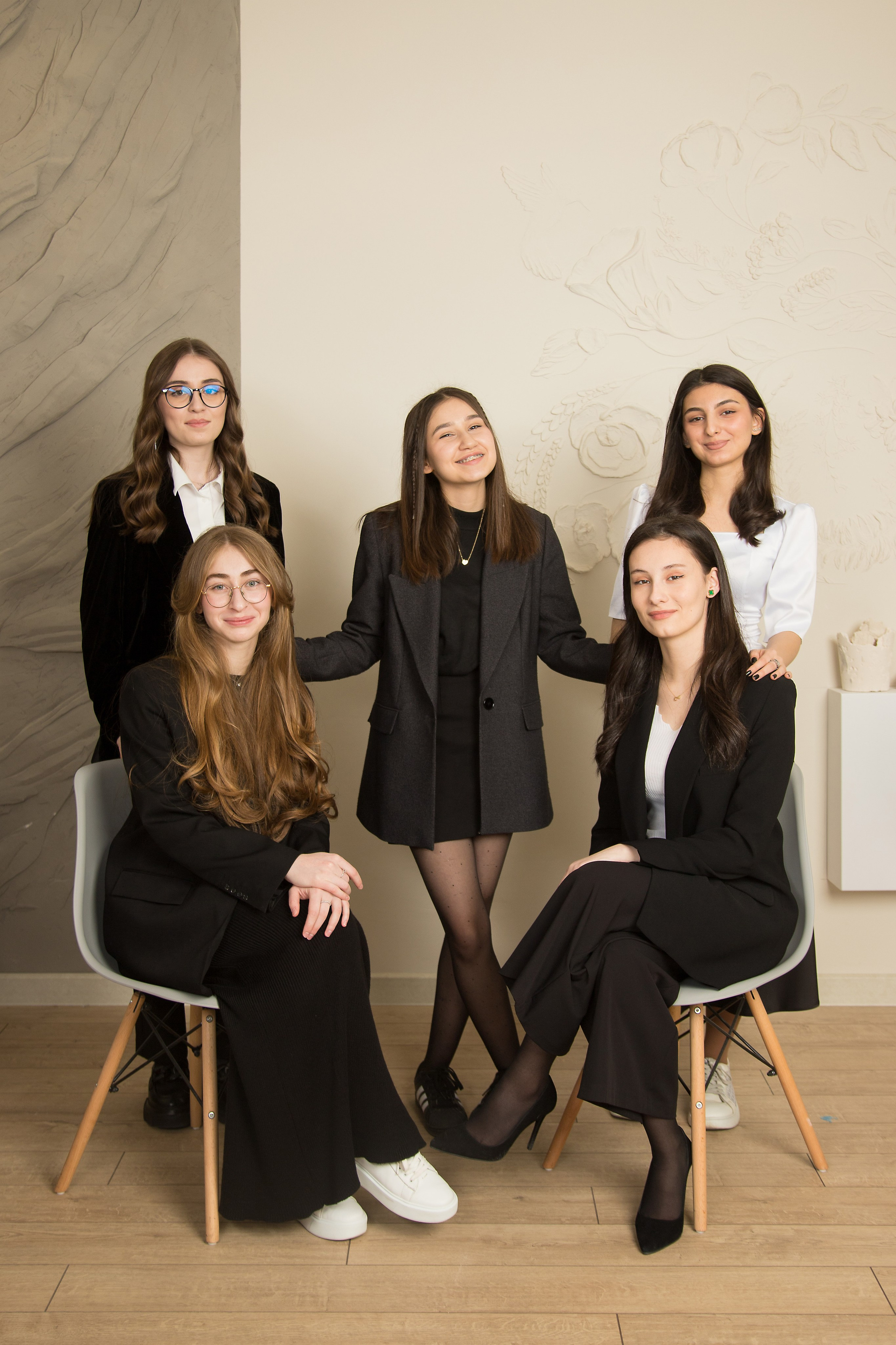 9  и 11 классы. Школьный фотограф в г. Нальчик Галимат Абитова