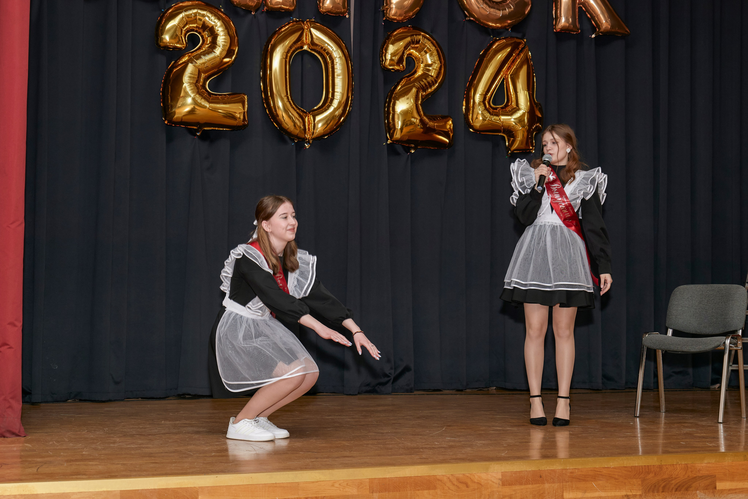 Последний звонок школа 1413. Детский и семейный фотограф г. Москва Оксана Катаджи