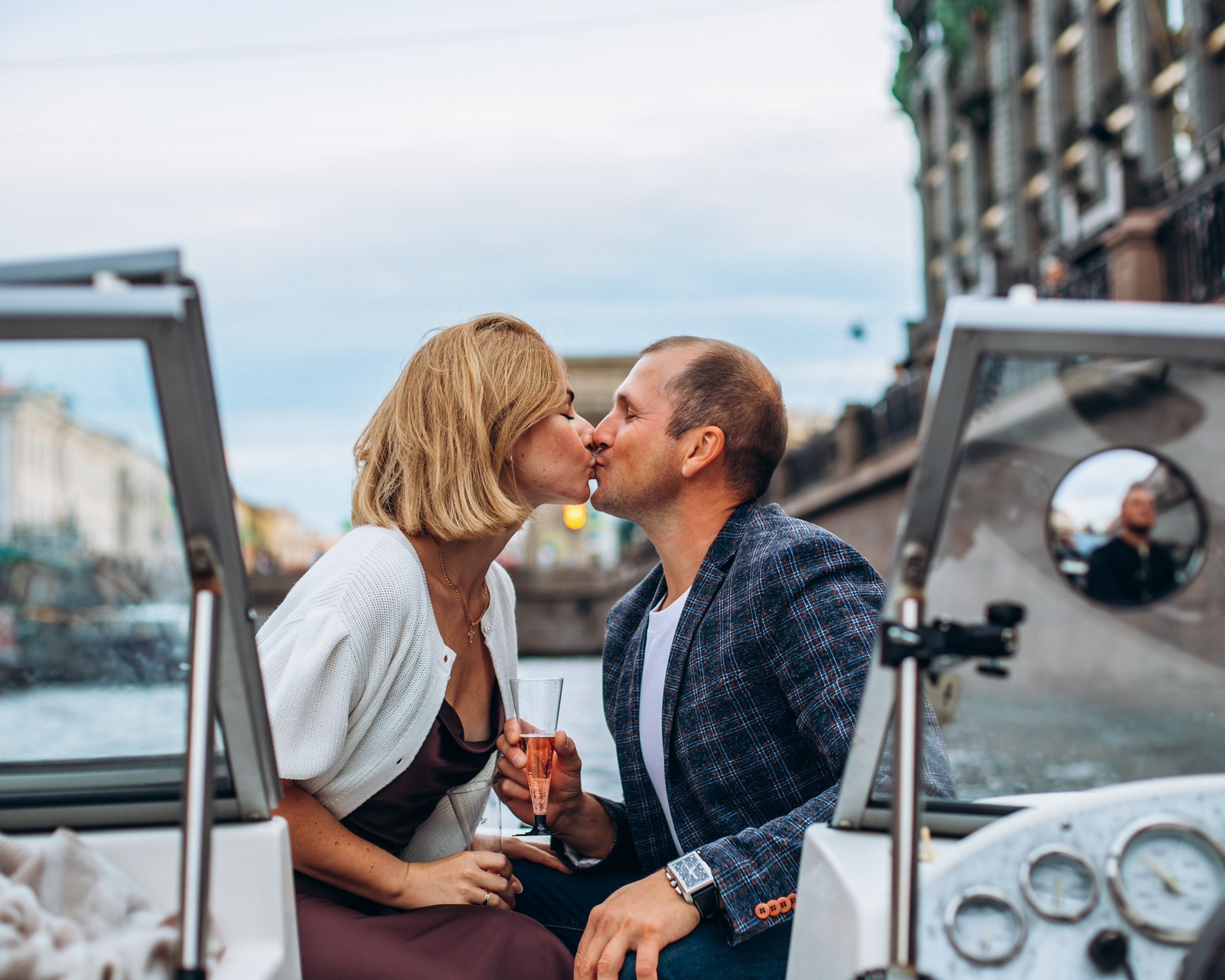 Иван и Дарья в августе. Фотопрогулка в Петербурге. Индивидуальный и семейный фотограф в Санкт-Петербурге