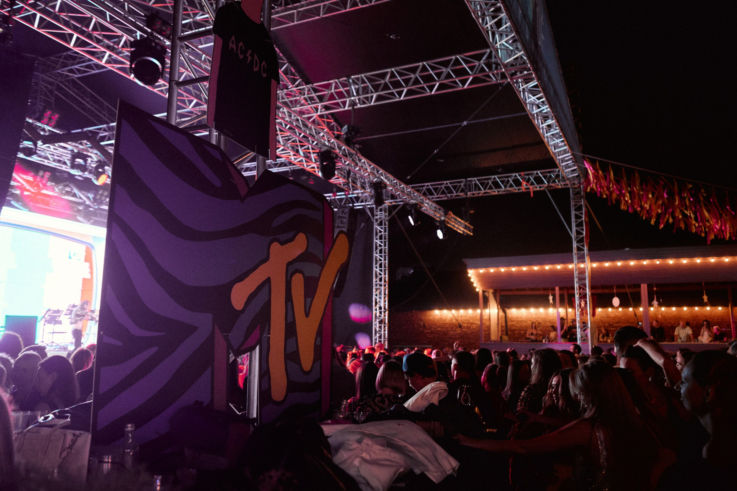 CAVA MTV Hits. Photographer — ERASTOV