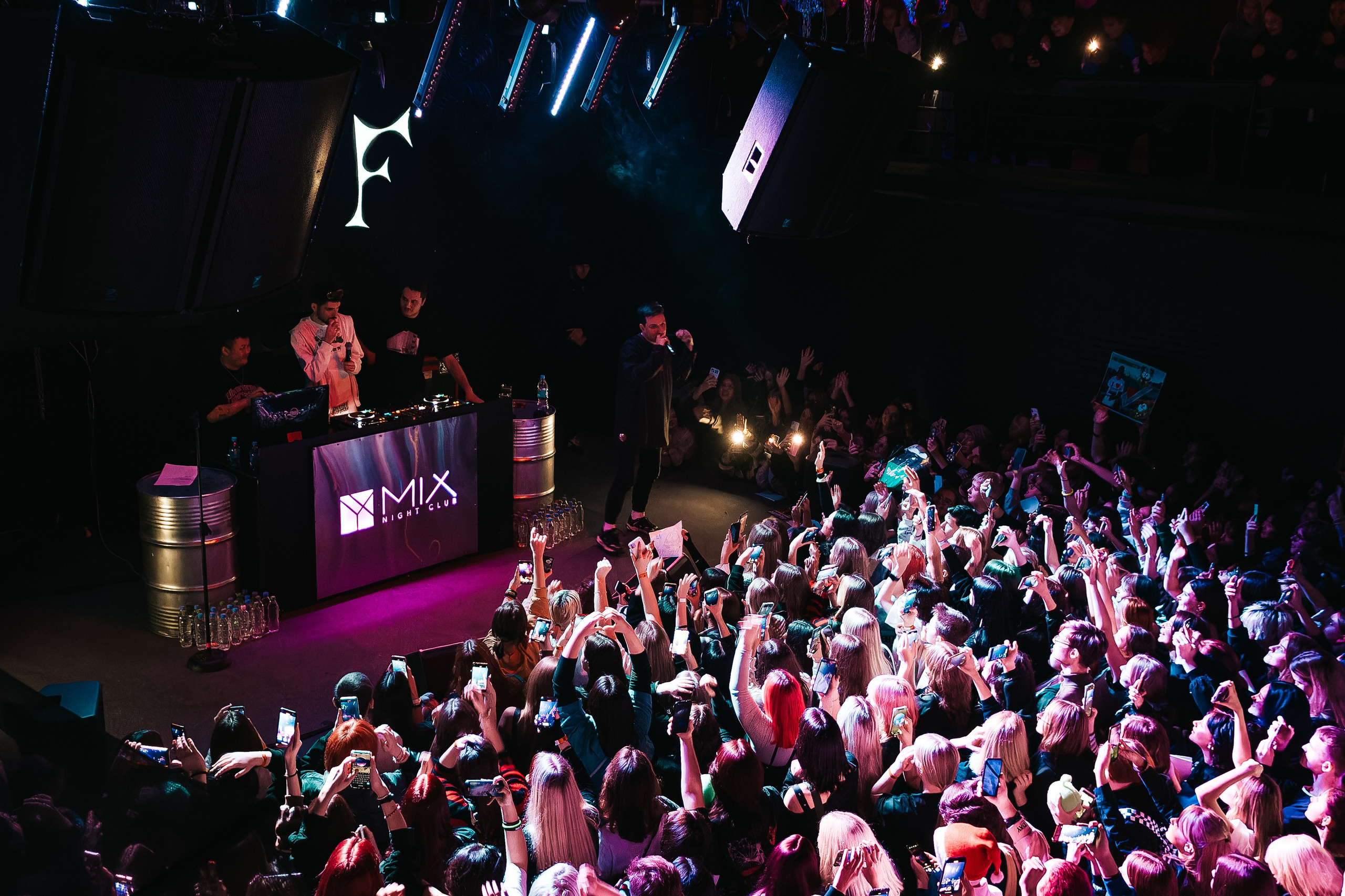 Концерт Мазелова. Фотограф Артём Ющенко