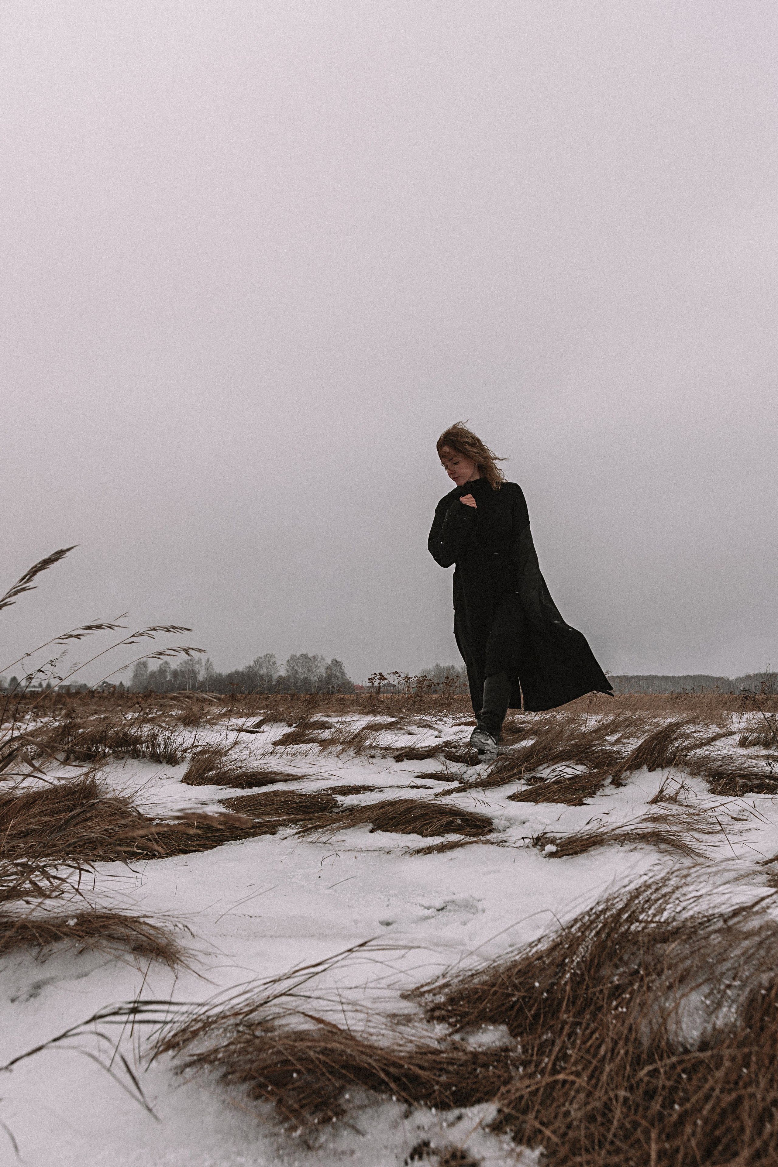 Меланхолия (поле). Семейный фотограф Тюмень, фотограф на роды Салмина Мария