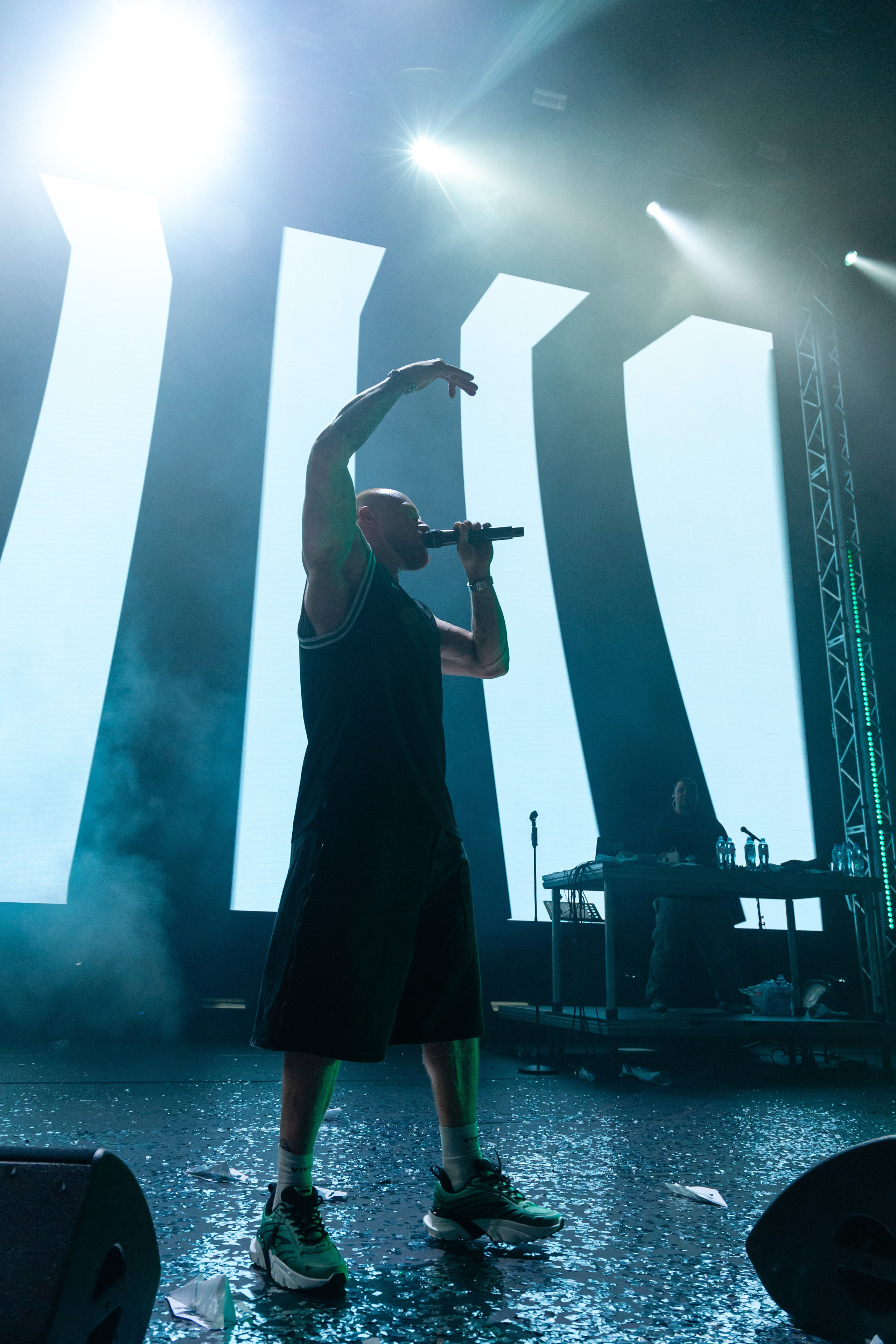 Концерт Лёши Свика