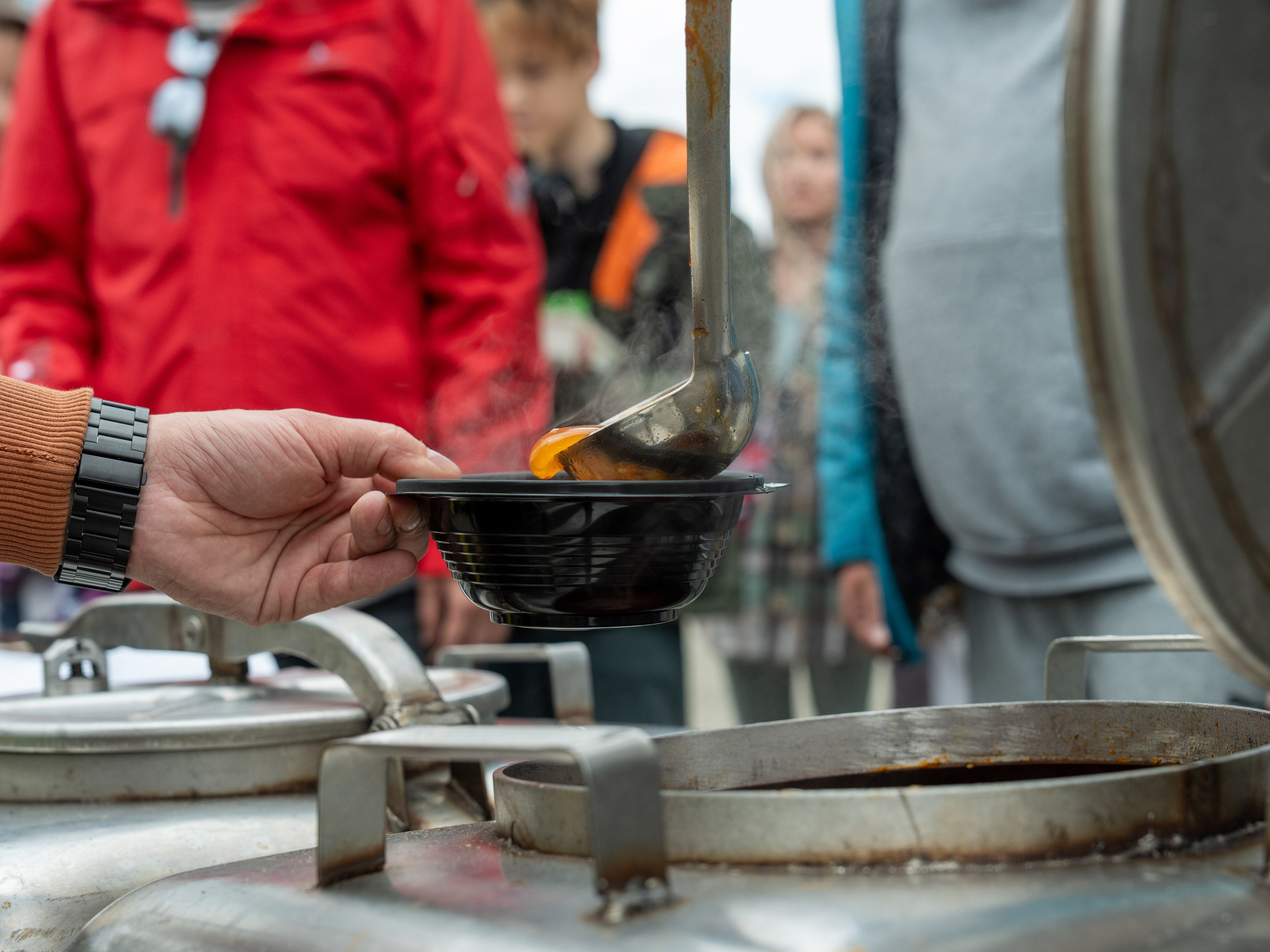 Шествие бессмертного полка 9 мая 2024 Rosa Springs. Репортажный фотограф в Красной Поляне и Сочи Павлюченко Екатерина