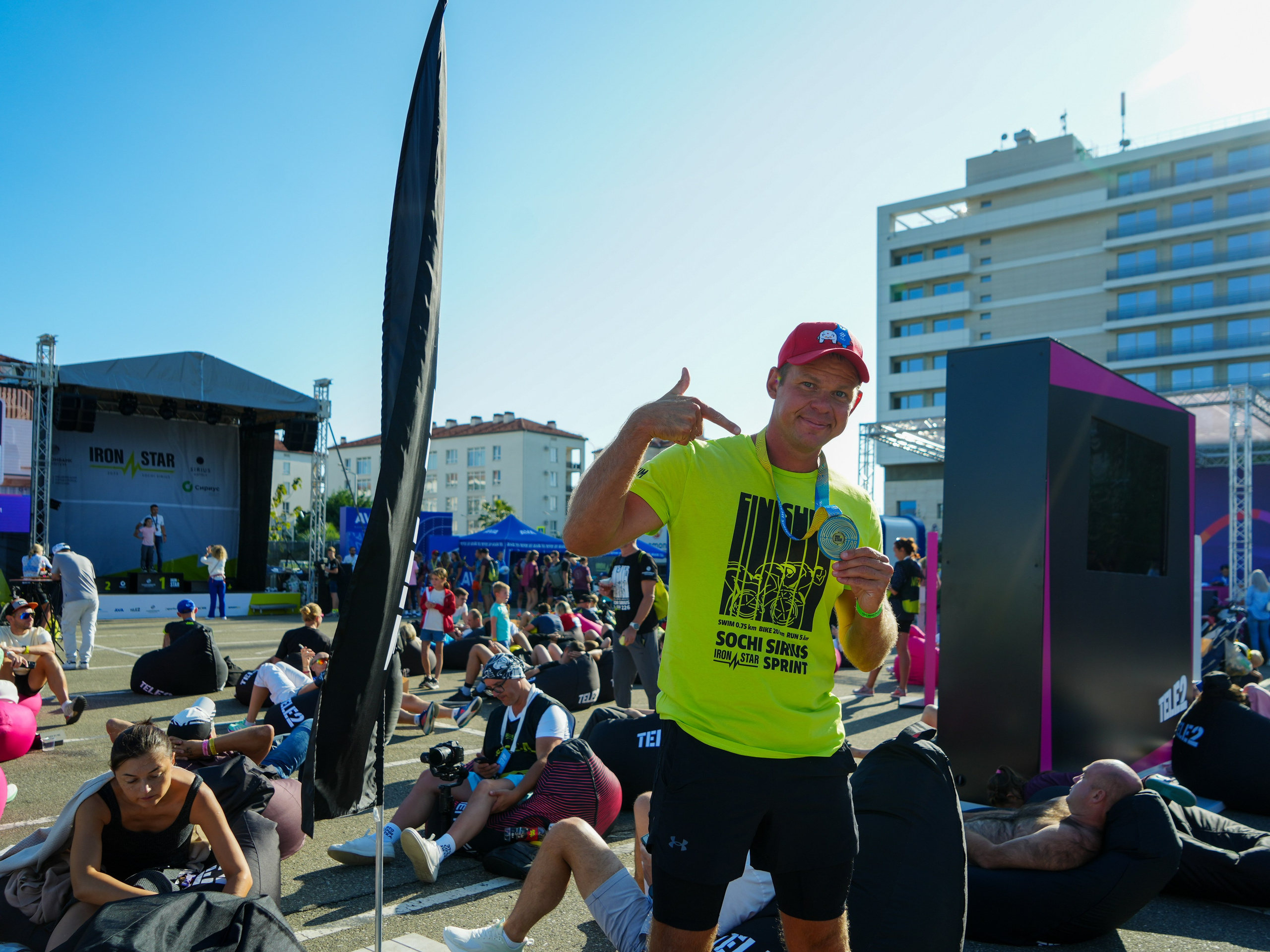 Фотоотчет партнерской интеграции для компании TELE2 на фестивале Ironstar. Репортажный фотограф в Красной Поляне и Сочи Павлюченко Екатерина