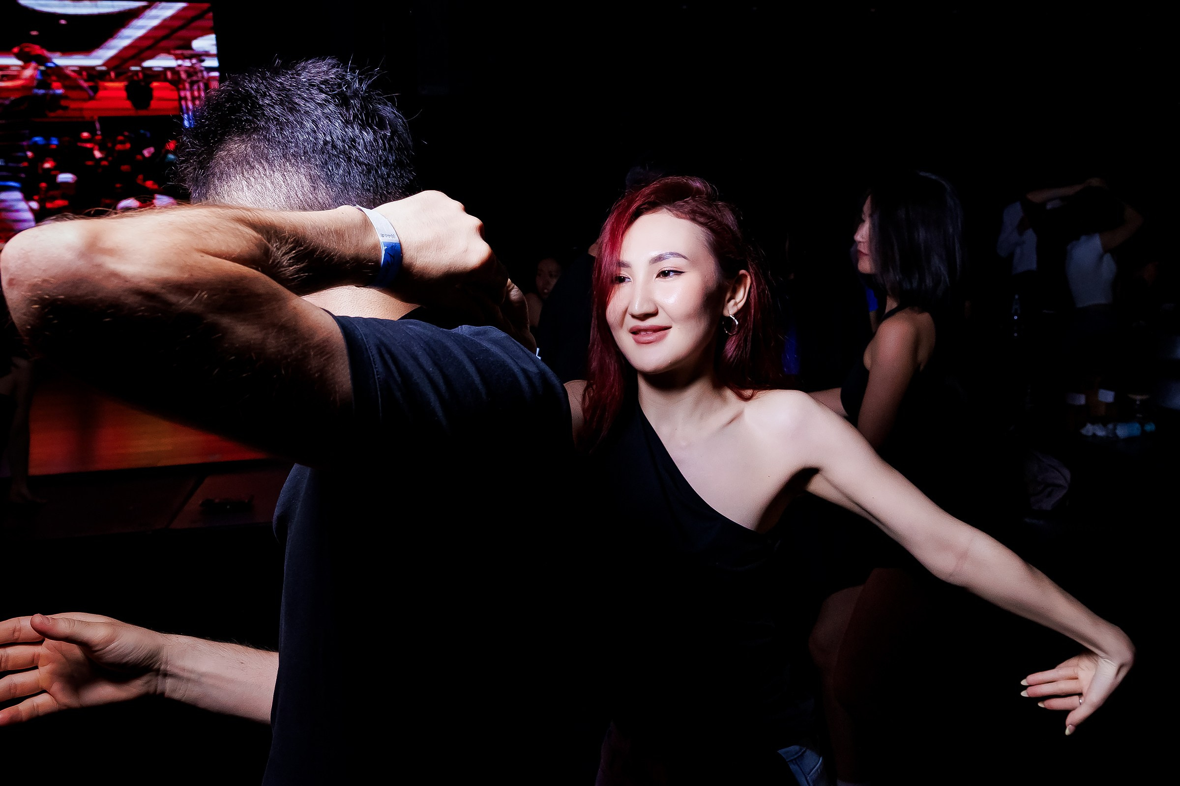 Bachata Party Hola Dance. Репортажный фотограф в Алматы Каюпов Сержан