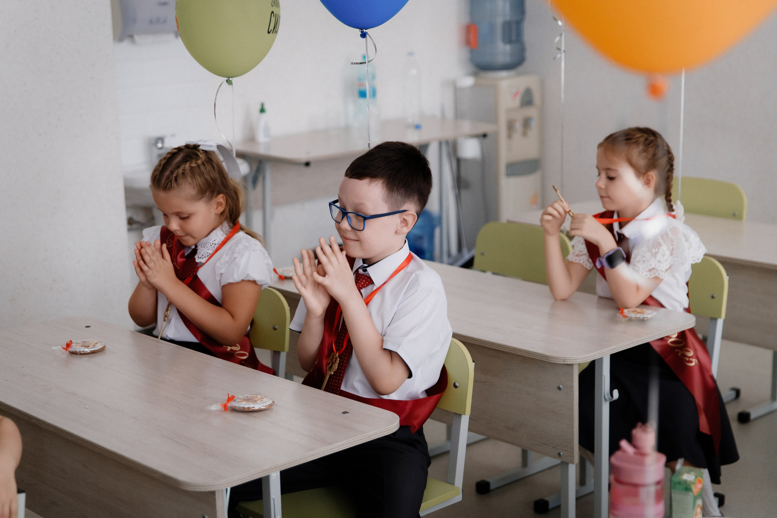 1 класс 11 школа. Выпускные альбомы Натальи Бутко: Новороссийск, Анапа, Геленджик