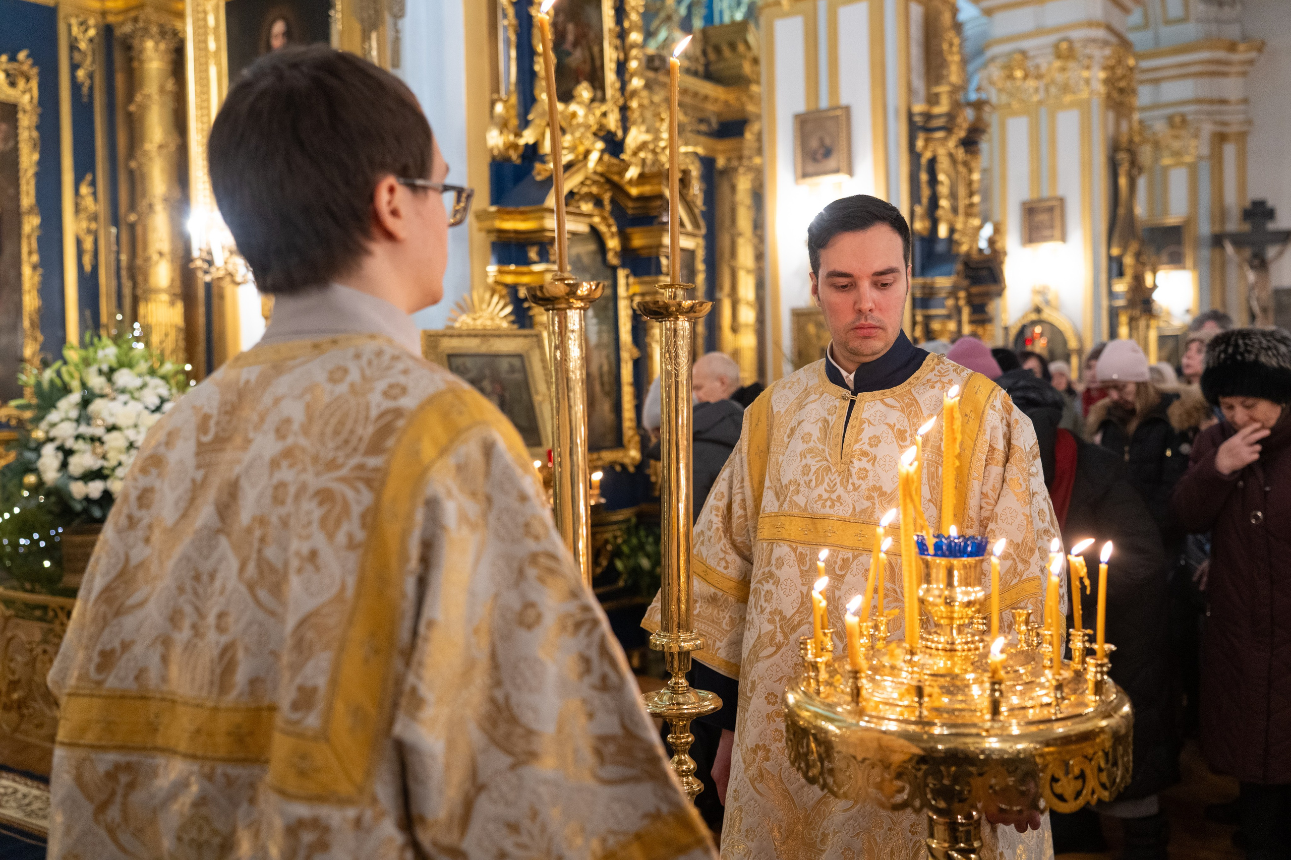 Праздничное бдение в Николо-Богоявленском морском соборе. НИКОЛО-БОГОЯВЛЕНСКИЙ МОРСКОЙ СОБОР